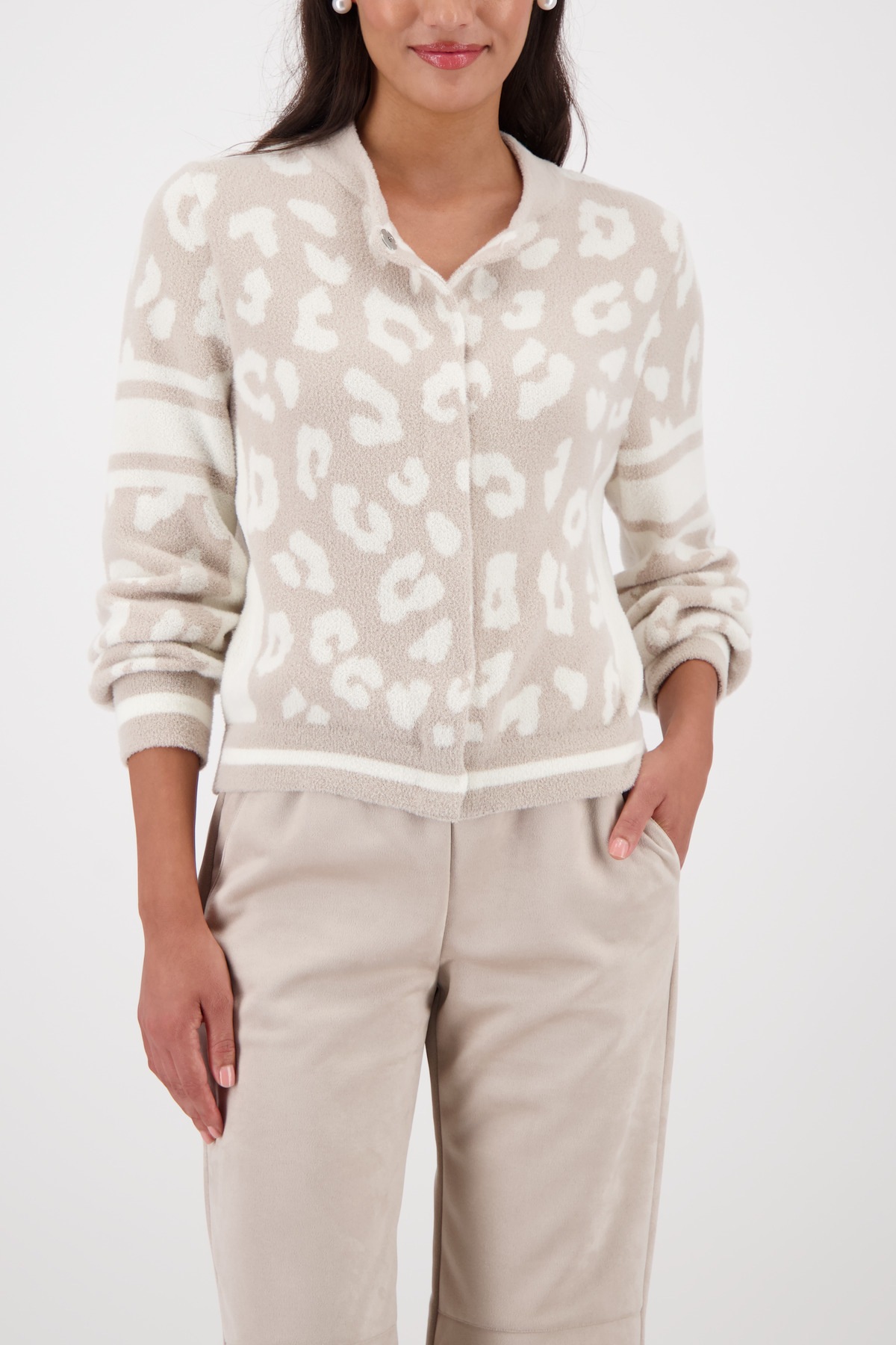 Monari Strickjacke "Jacke Strickjacke Leo" Regular fit mit Rundhalsausschni günstig online kaufen