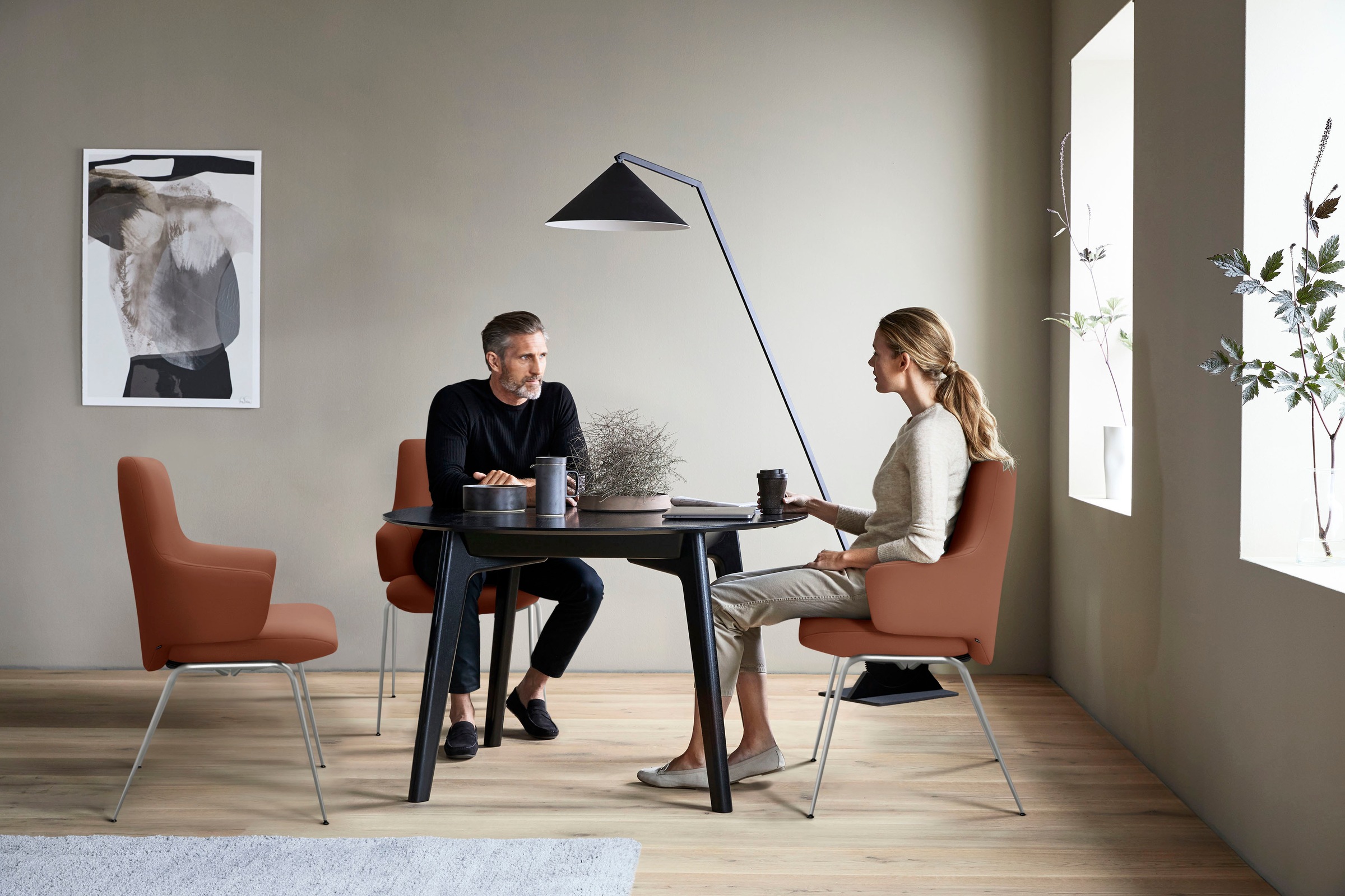 Stressless® Polsterstuhl »Laurel«, Leder PALOMA, Low Back mit Armlehne, Größe L, mit Beinen aus Stahl in Schwarz matt