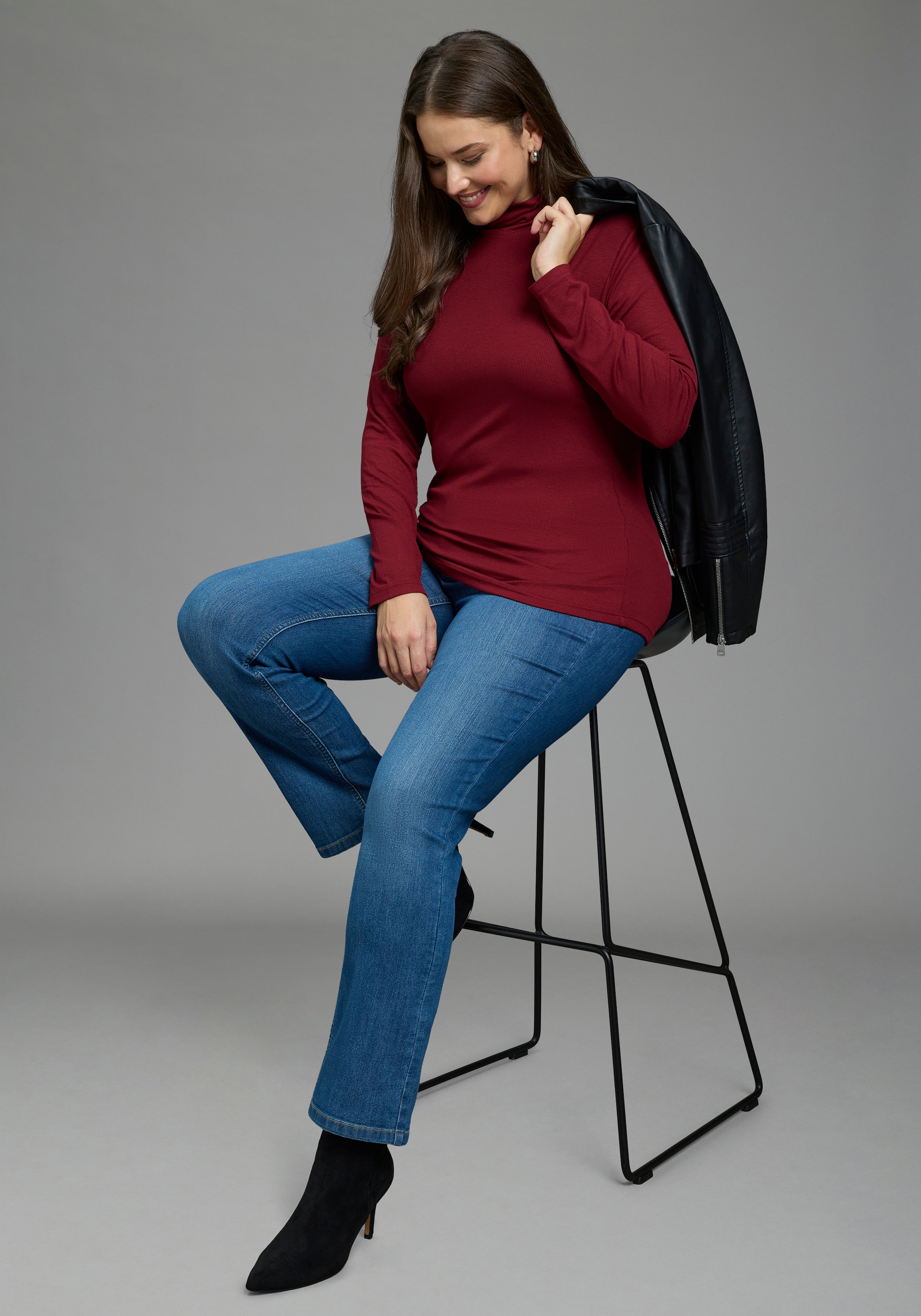 Laura Scott CURVE Rollkragenshirt »im Sparset, aus weichem Rippenmaterial« figurbetonte Passform, hüftbedeckende Länge, aus Viskosemischung