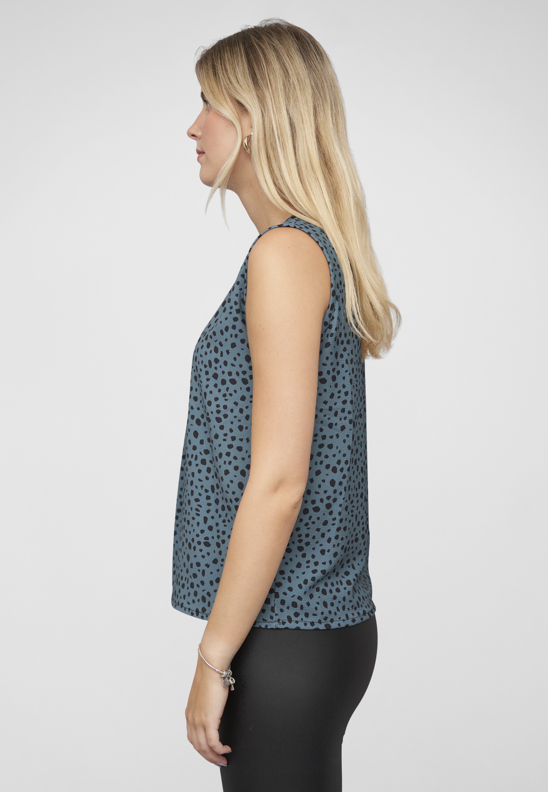 CLOUD 5IVE Muskelshirt »CLOUD 5IVE V-Neck Top with aop animal print« 1 Stk.