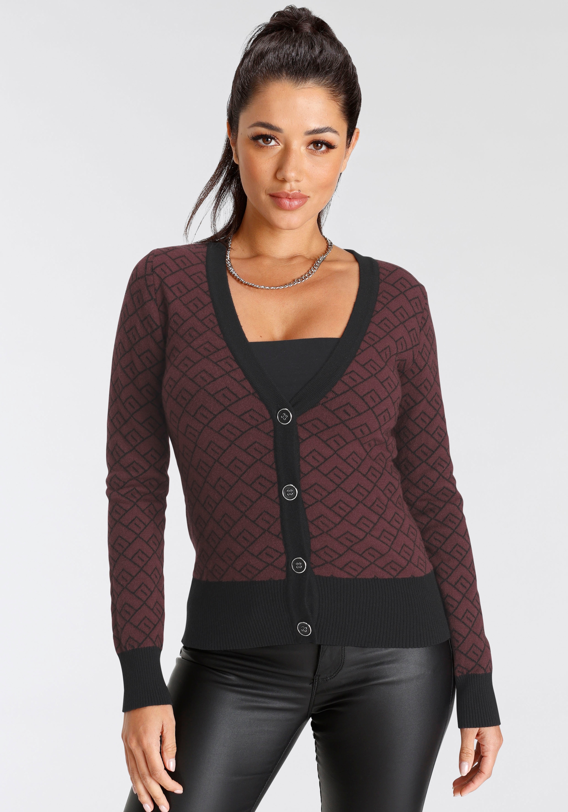Melrose Strickjacke in trendy Jacquardmuster mit Knopfleiste günstig online kaufen