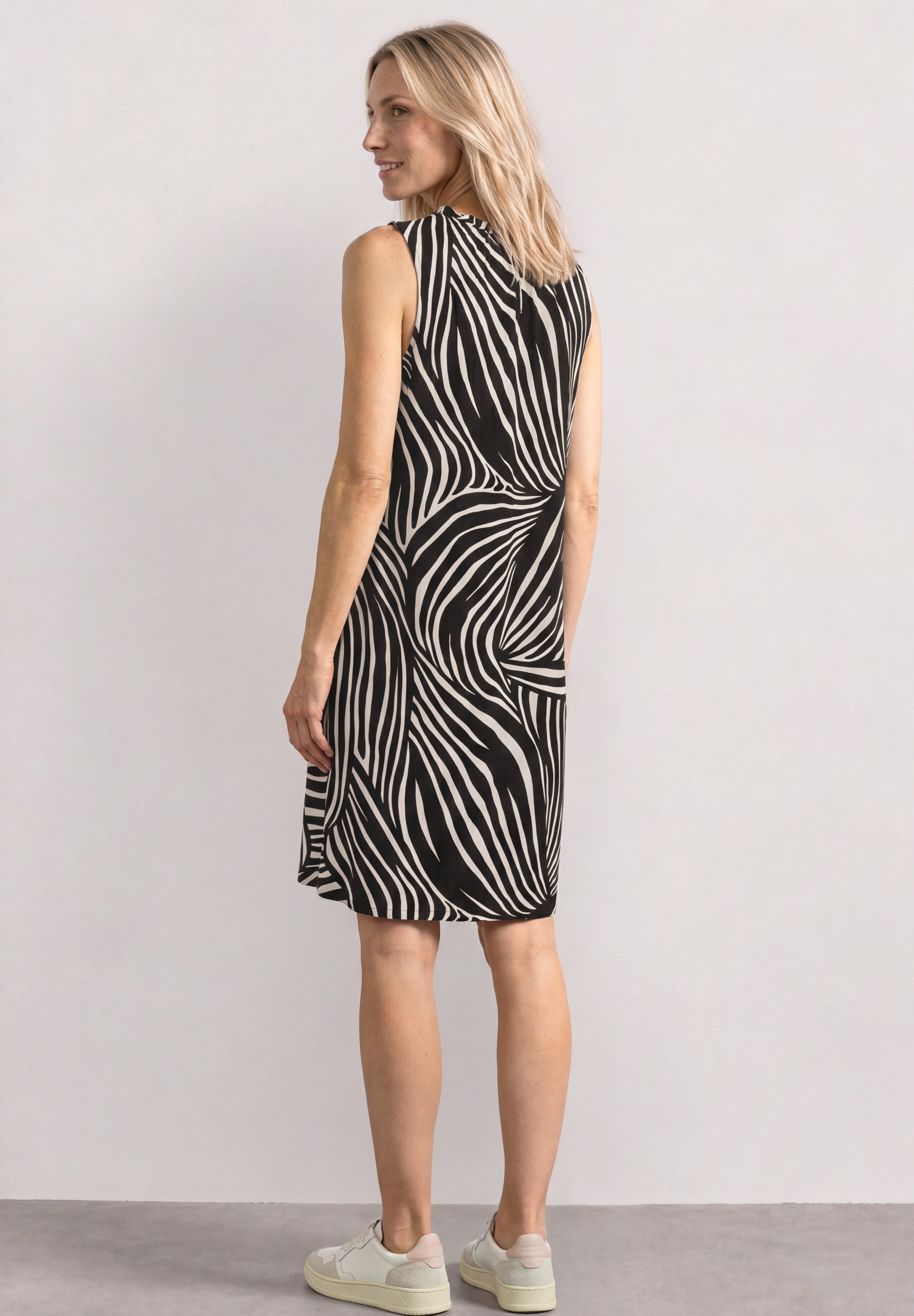 STREET ONE Sommerkleid Ohne Taschen aus Viskose
