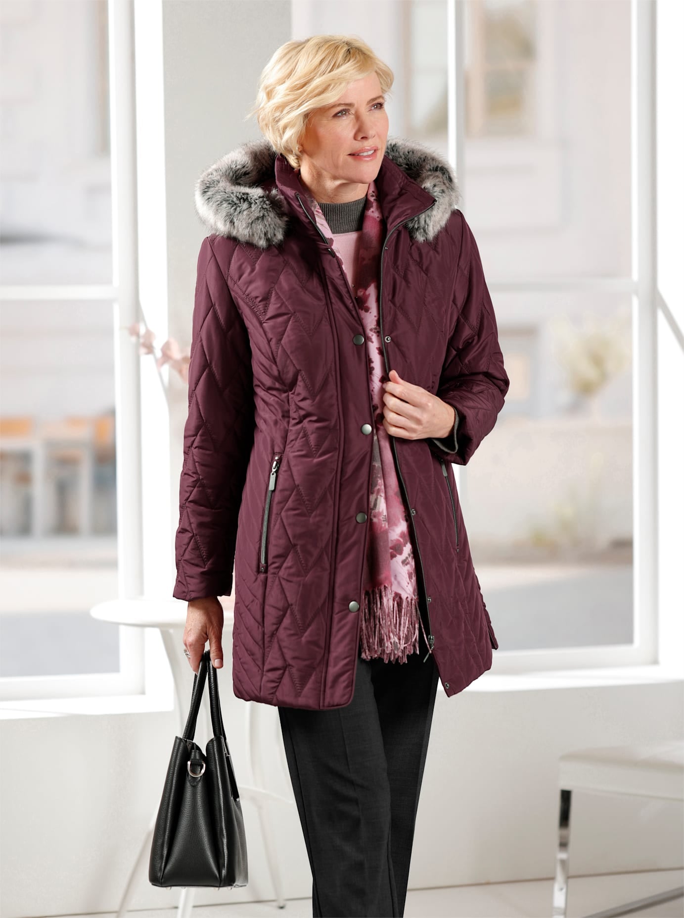 Classic Steppjacke, mit Kapuze günstig online kaufen