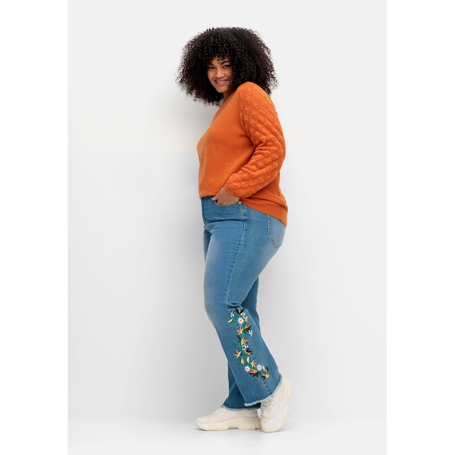 sheego by Joe Browns Stretch-Jeans »Große Größen«, mit Blumenstickerei und  Fransensaum für bestellen | BAUR