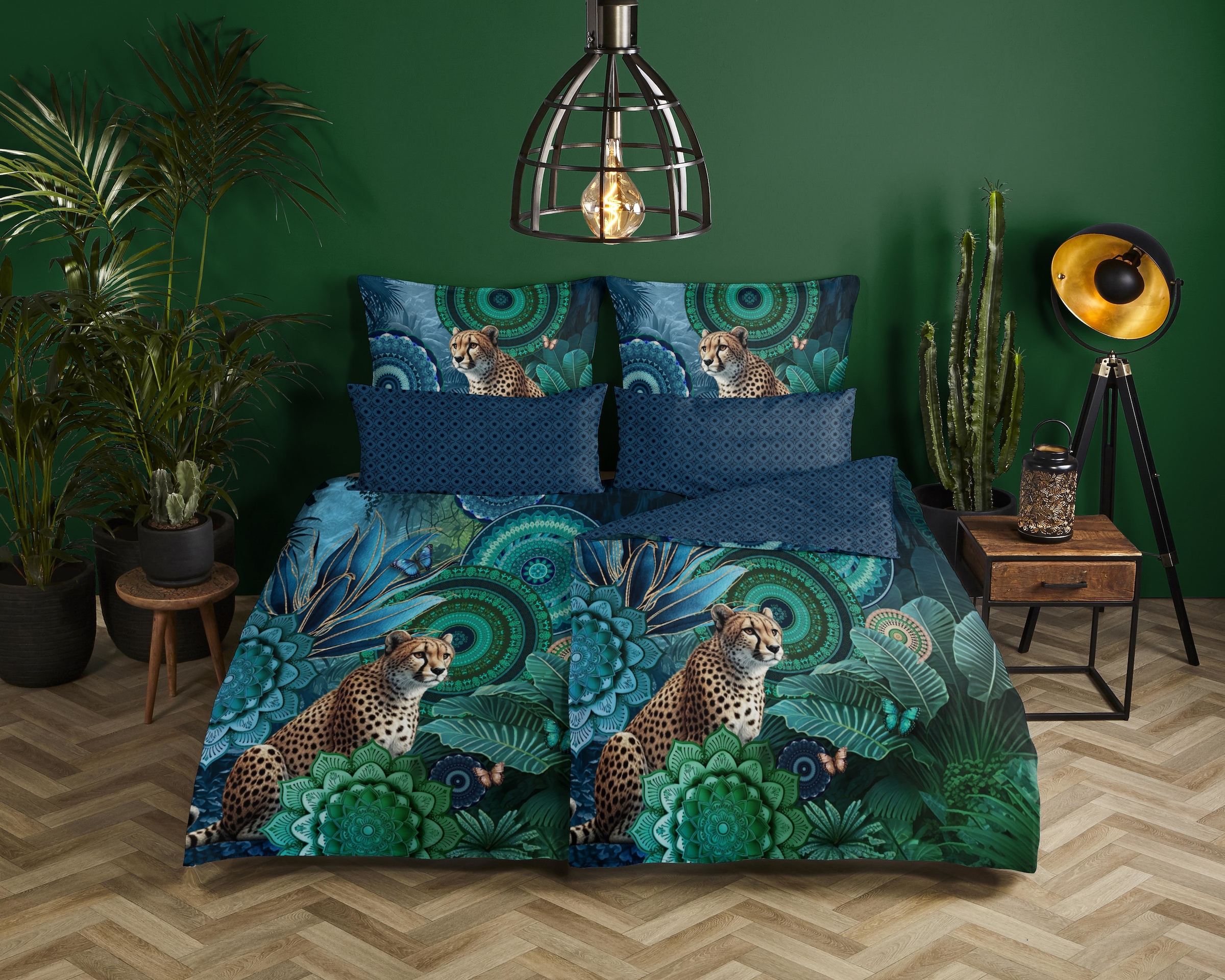 hip Wendebettwäsche »Nyah«, Satin, Reißverschluss, Wendeoptik, Mandala, Leopard, Blau, Grün