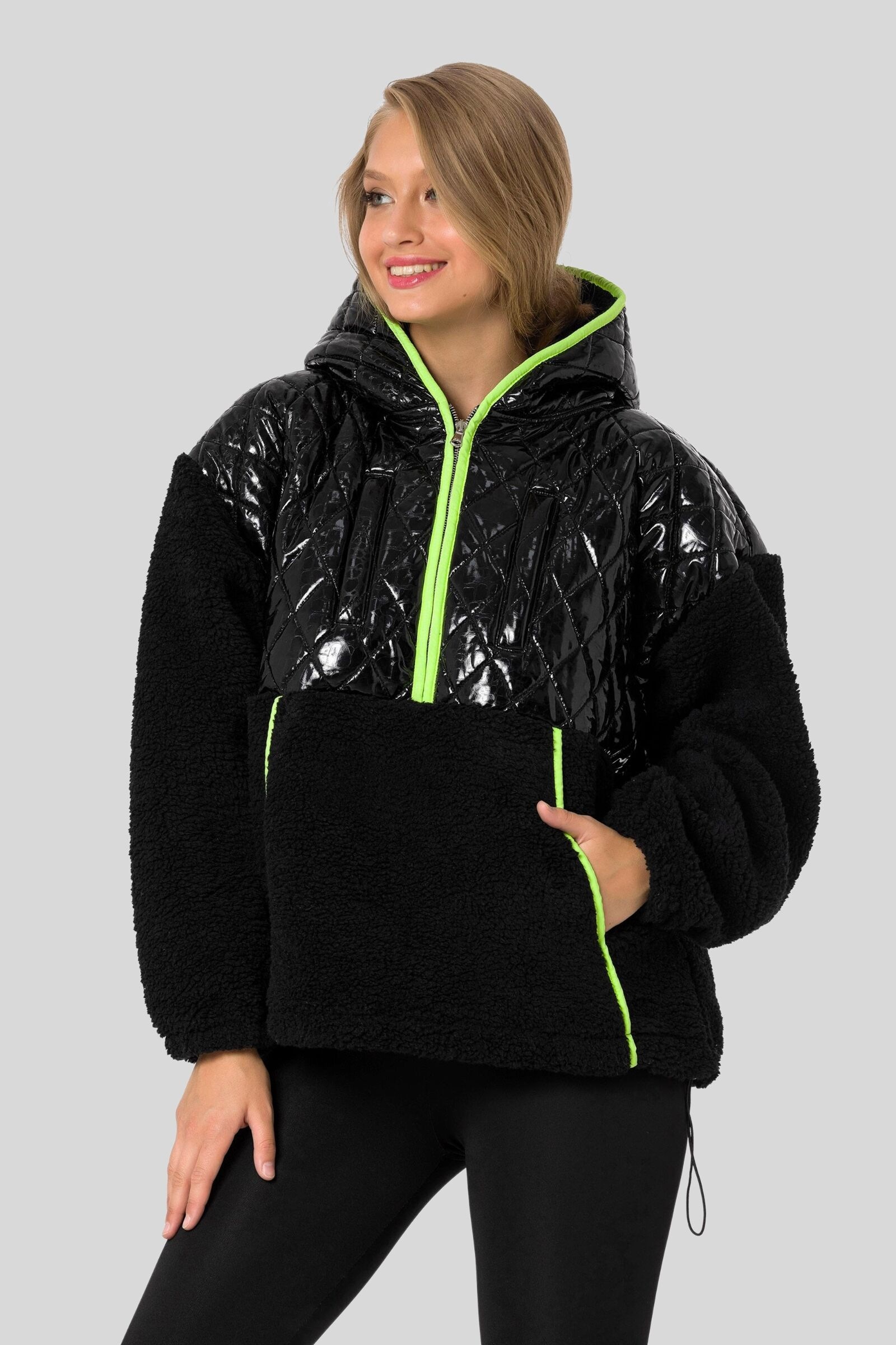 Cipo & Baxx Sweater »HOODIE SWEATSHIRT«, sportlich-lässiges Kleidungsstück
