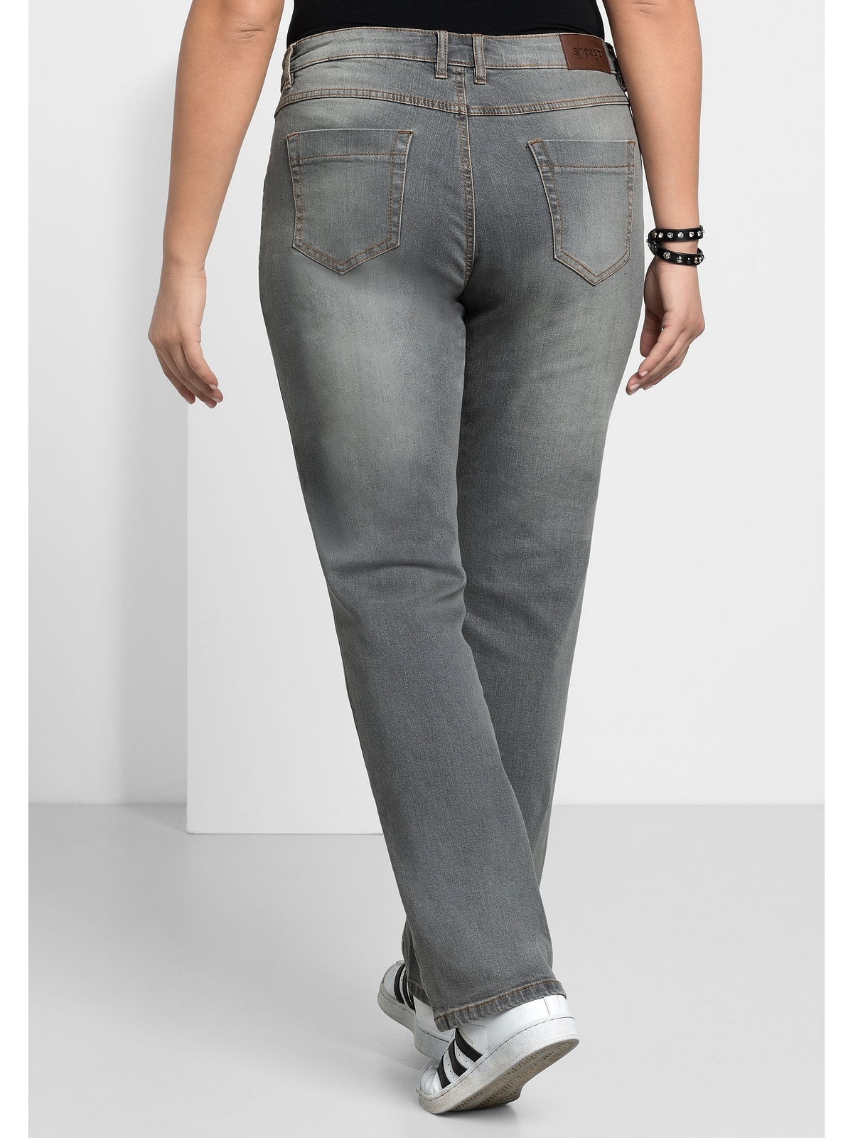 kaufen online Used-Effekten mit Sheego BAUR Stretch-Jeans Gerade« »Die | »Große Größen«,