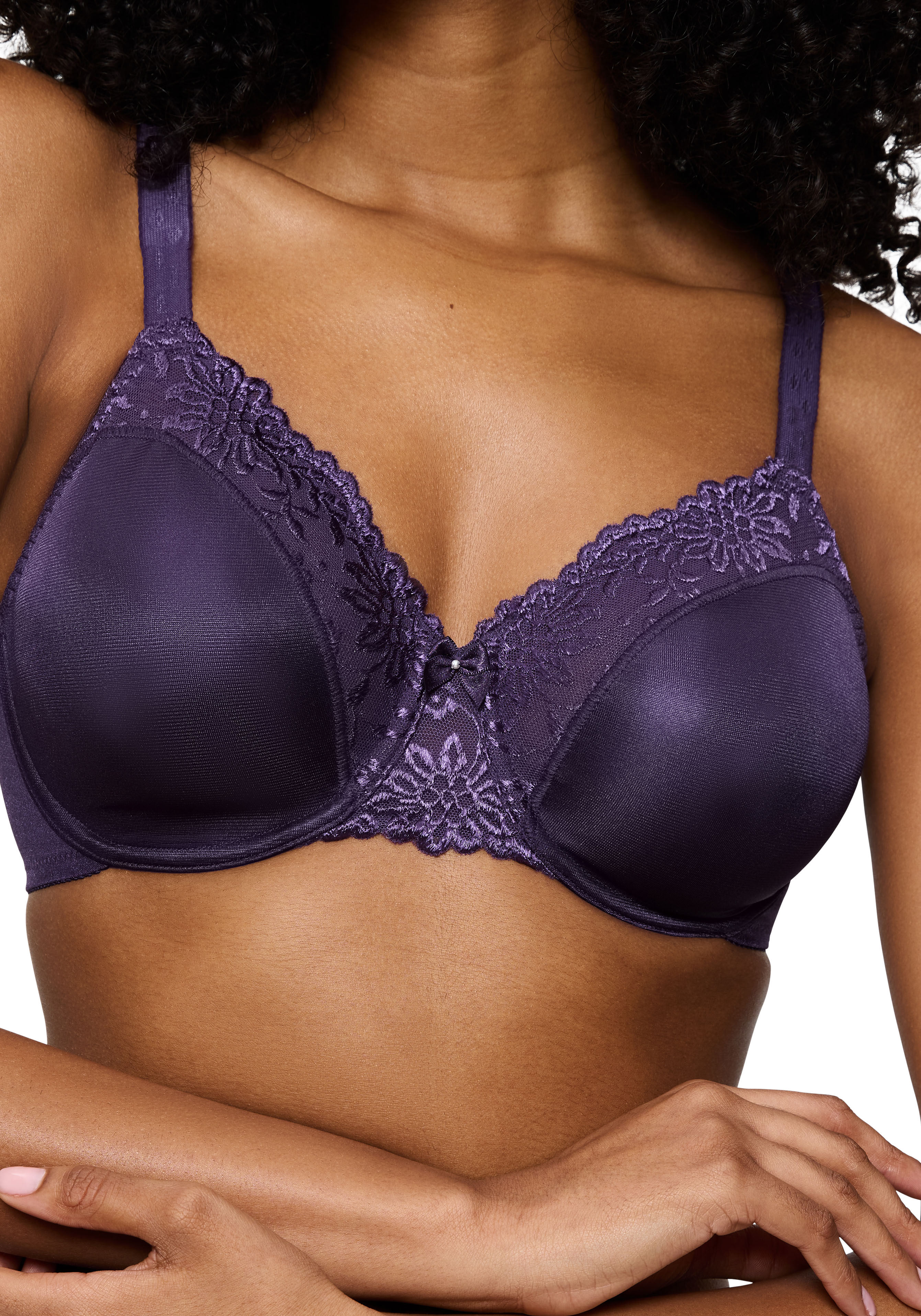 Thumbnail - Triumph Minimizer-BH "Ladyform Soft" verkleinert die Brust optisch um eine Cup-Größe