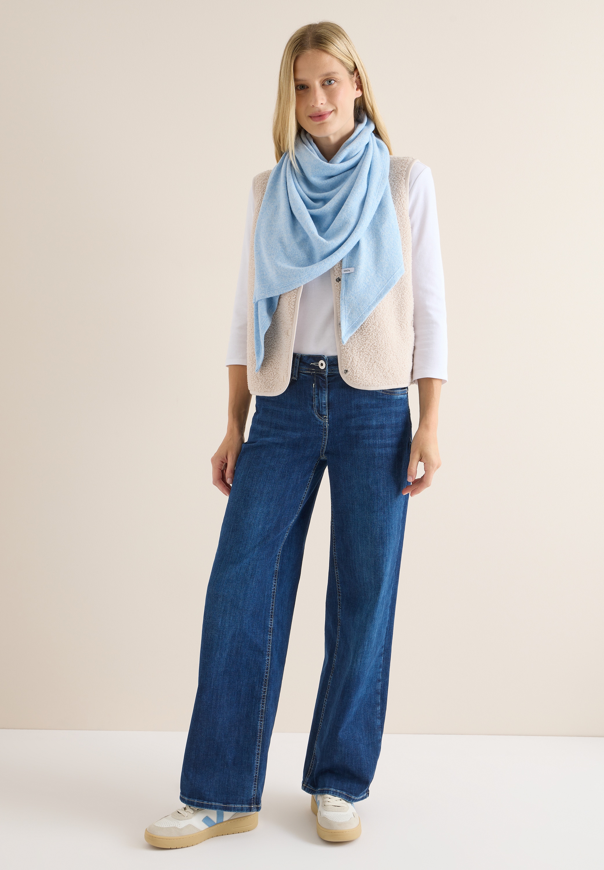 Cecil Halstuch aus softem Materialmix