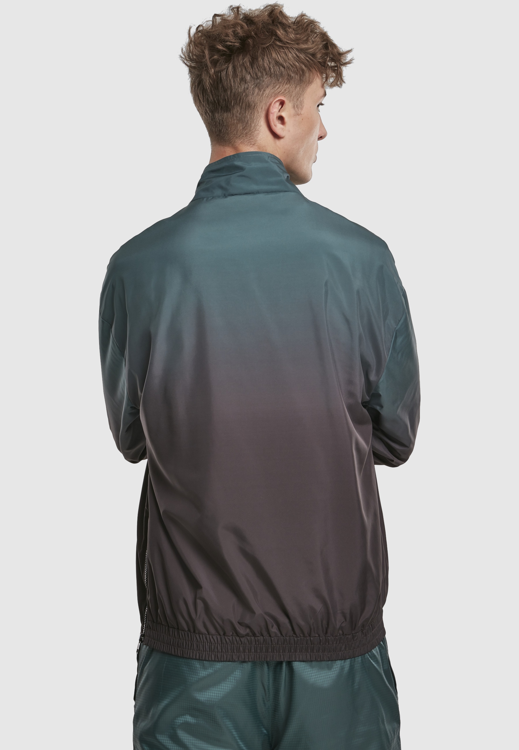 URBAN CLASSICS Allwetterjacke »Urban Classics Herren Gradient Pull Over Jacket« 1 Stk. tlg. ohne Kapuze