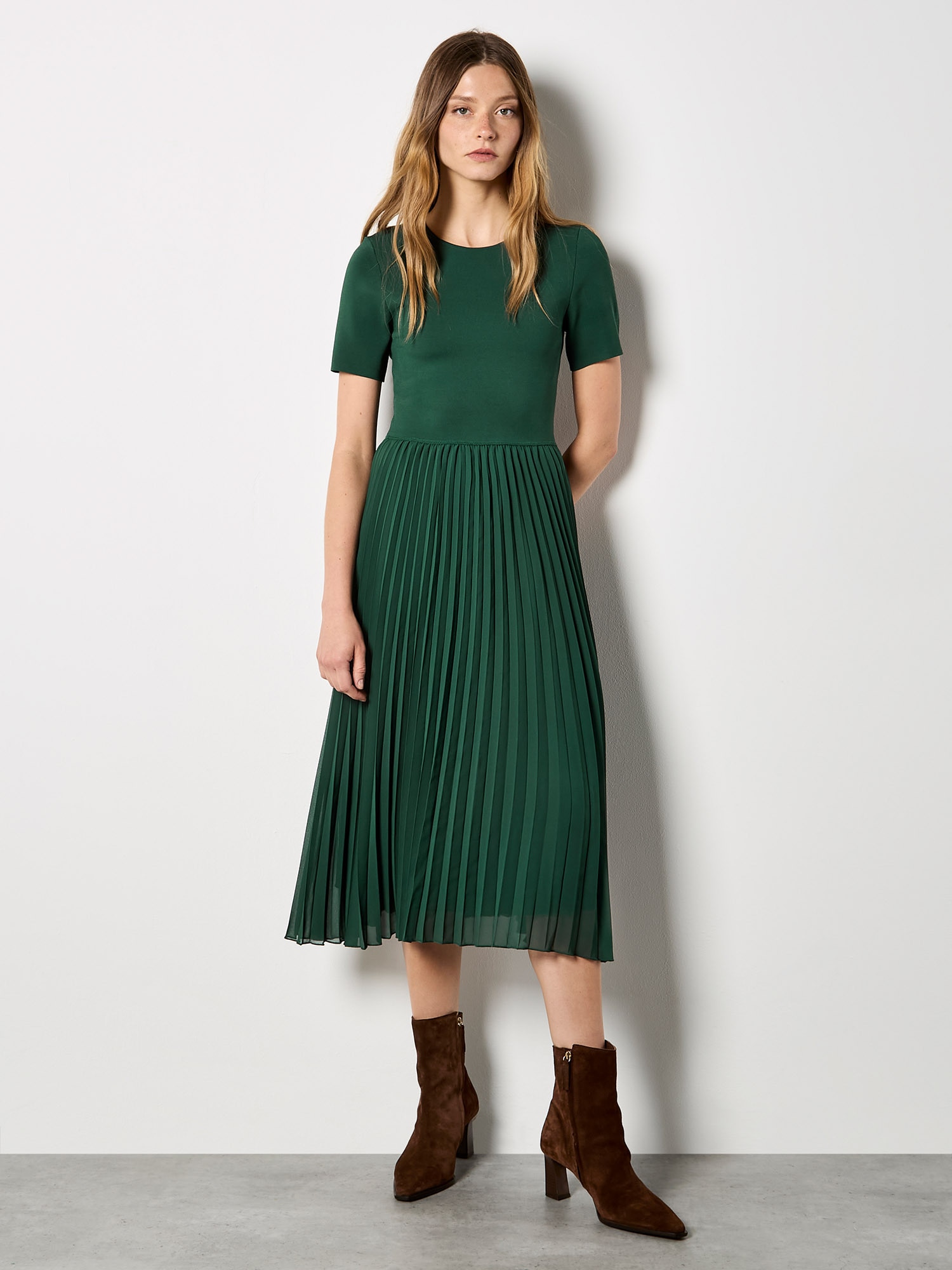 Apricot Midikleid "Kleid im Materialmix" mit Strickoberteil und Plisseerock