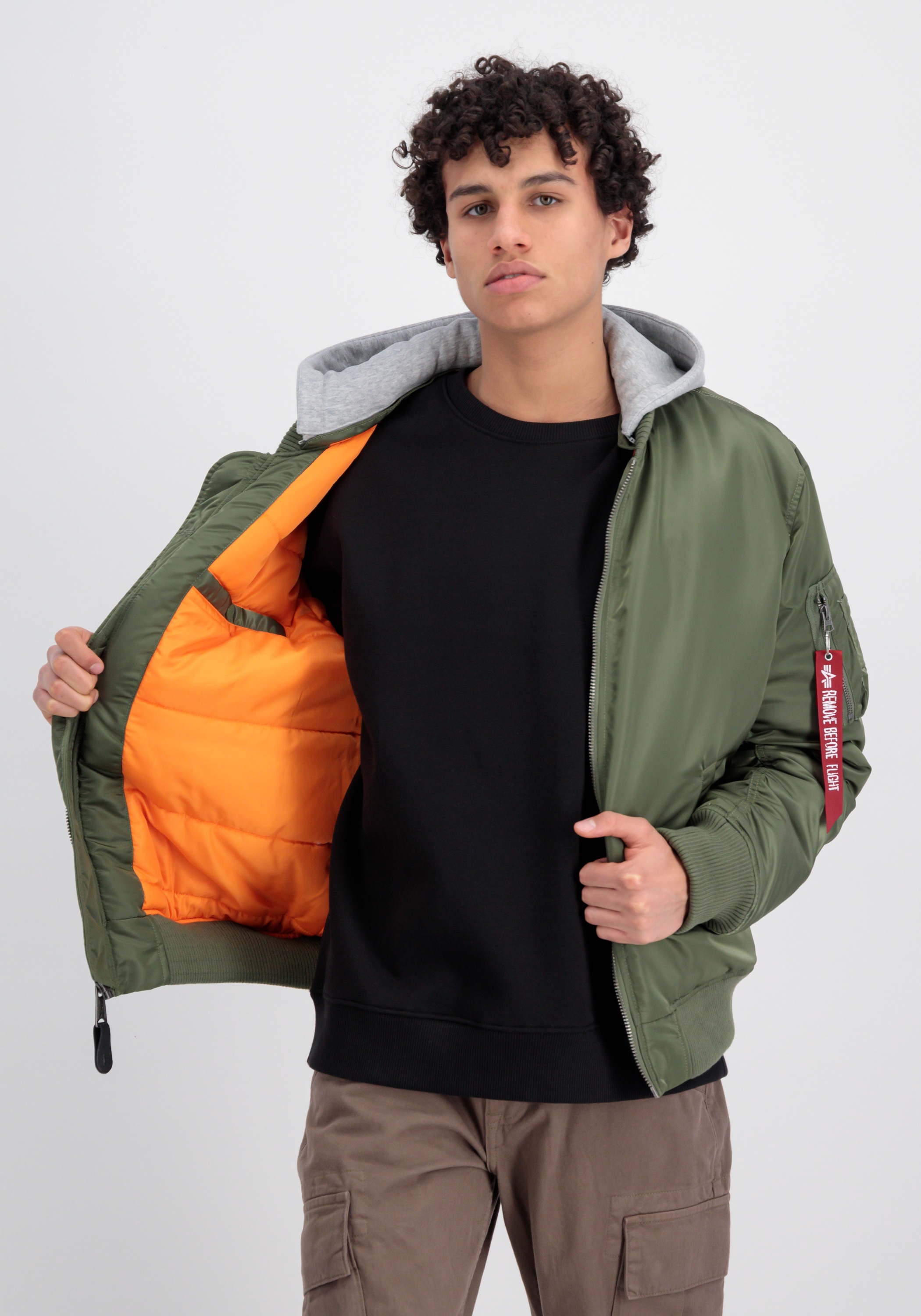 Alpha Industries Bomberjacke »Alpha Industries Men - Bomber Jackets MA-1 Zip Hood Back EMB«