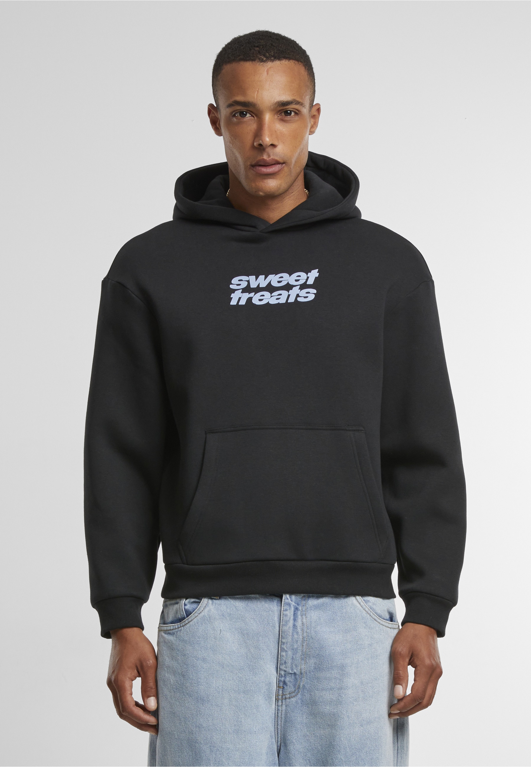 Upscale by Mister Tee Kapuzenpullover »Upscale by Mister Tee Sweet Treats Fluffy Hoody« 1 Stk.