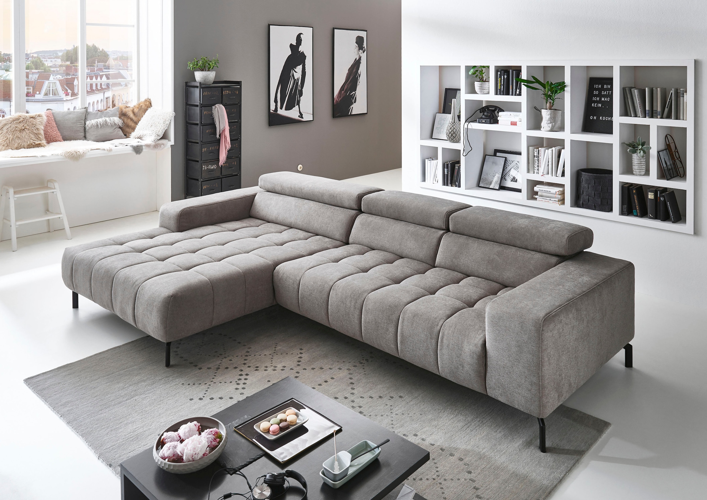 Die PlanBar Ecksofa "MP-IN18022 L-Form" mit Kopfteilverstellung & Zierkisse günstig online kaufen