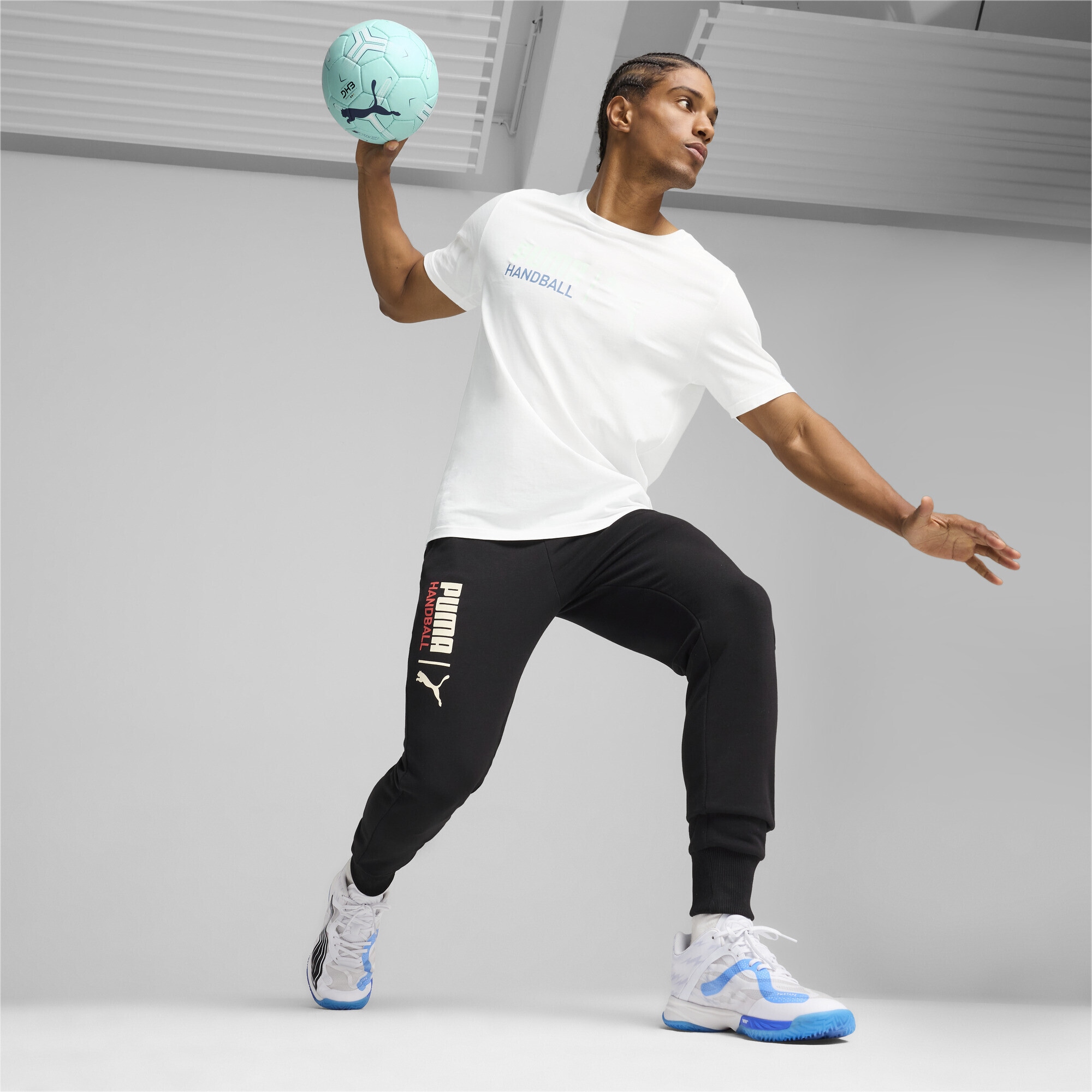 PUMA Trainingsschuh »Accelerate NITRO™ SQD Handballschuhe Erwachsene«
