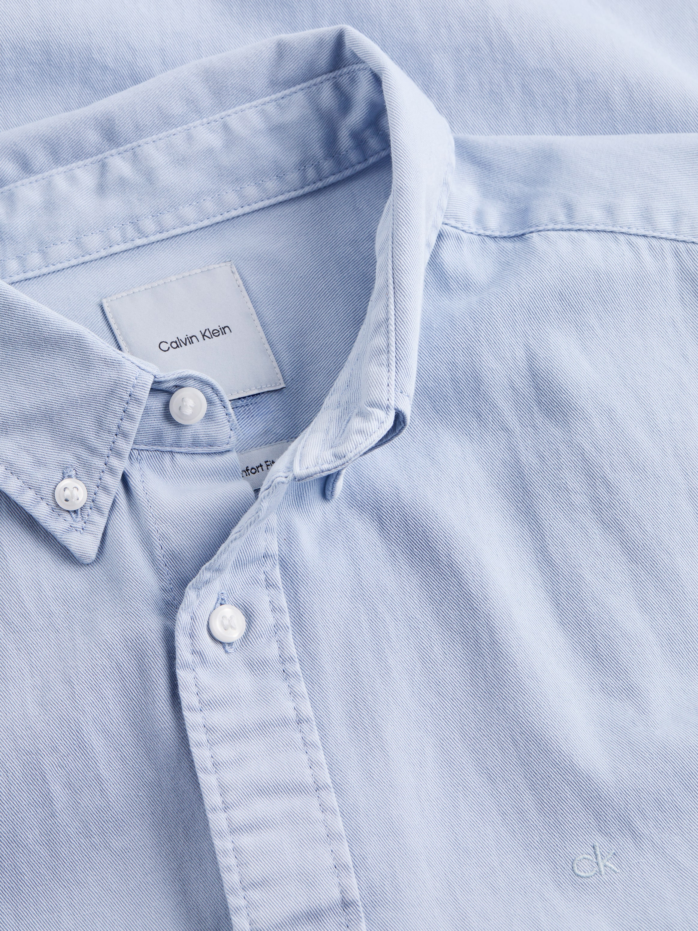 Calvin Klein Langarmhemd »GARMENT DYED LW TWILL L/S SHIRT«, mit Logostickerei