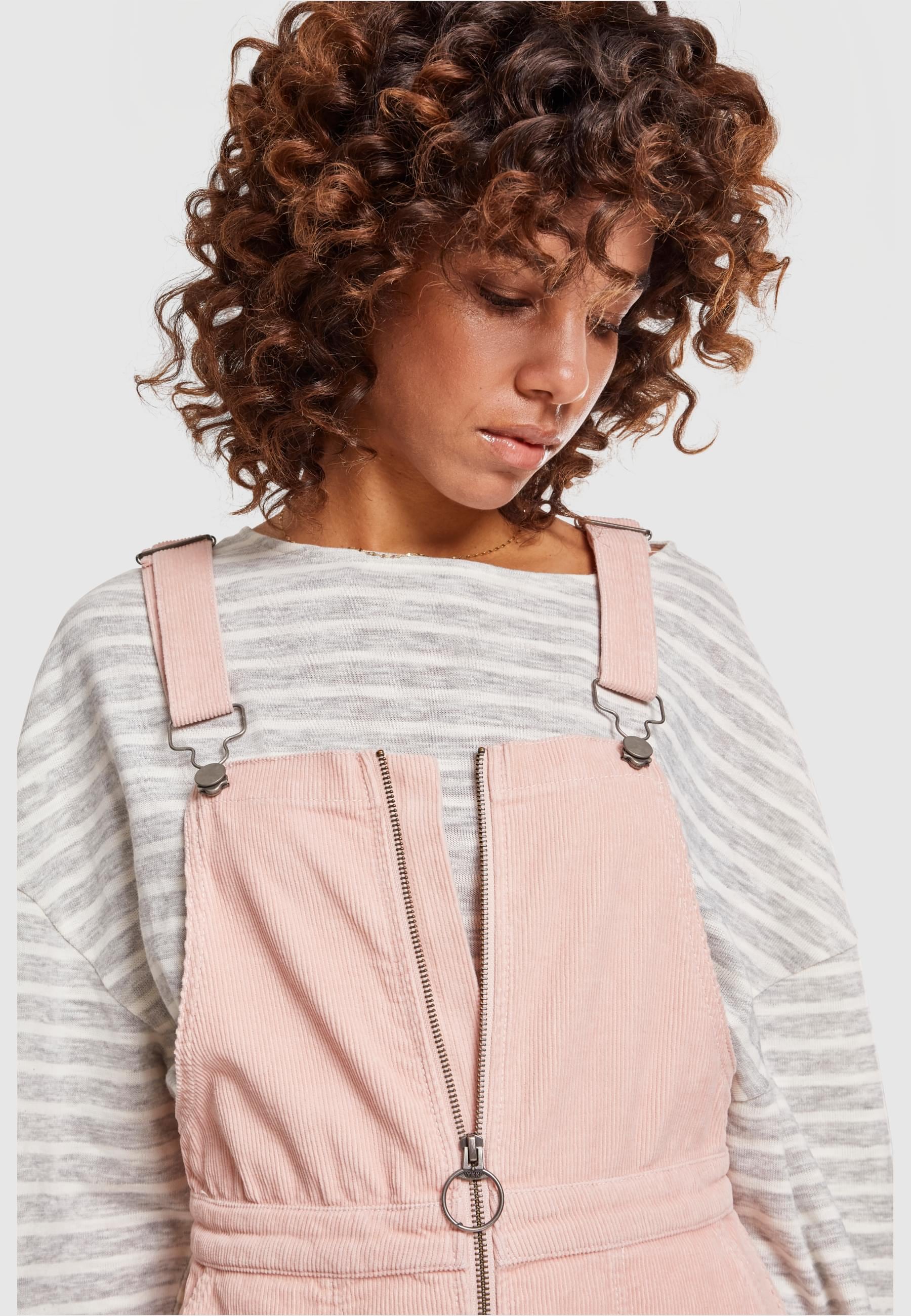 URBAN CLASSICS Shirtkleid »Urban Classics Damen Ladies Corduroy Dungaree Dress«, (1 tlg.)