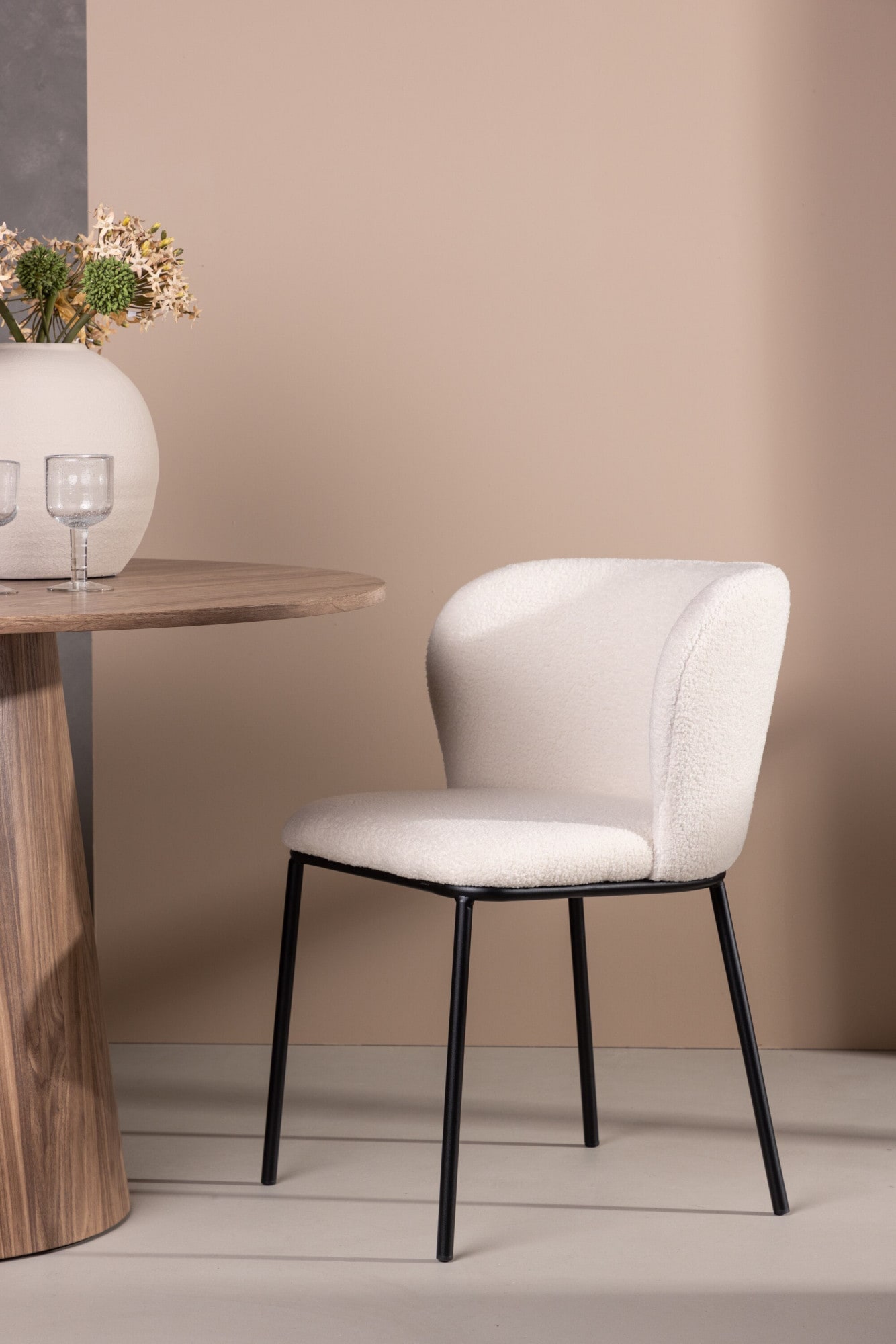 Venture Home Esszimmerstuhl »Edina, 2er-Set Esszimmerstühle in Bouclé, 120 kg belastbar« () Polsterstuhl, Bouclé-Bezug, Stahlbeine, weich, einladend