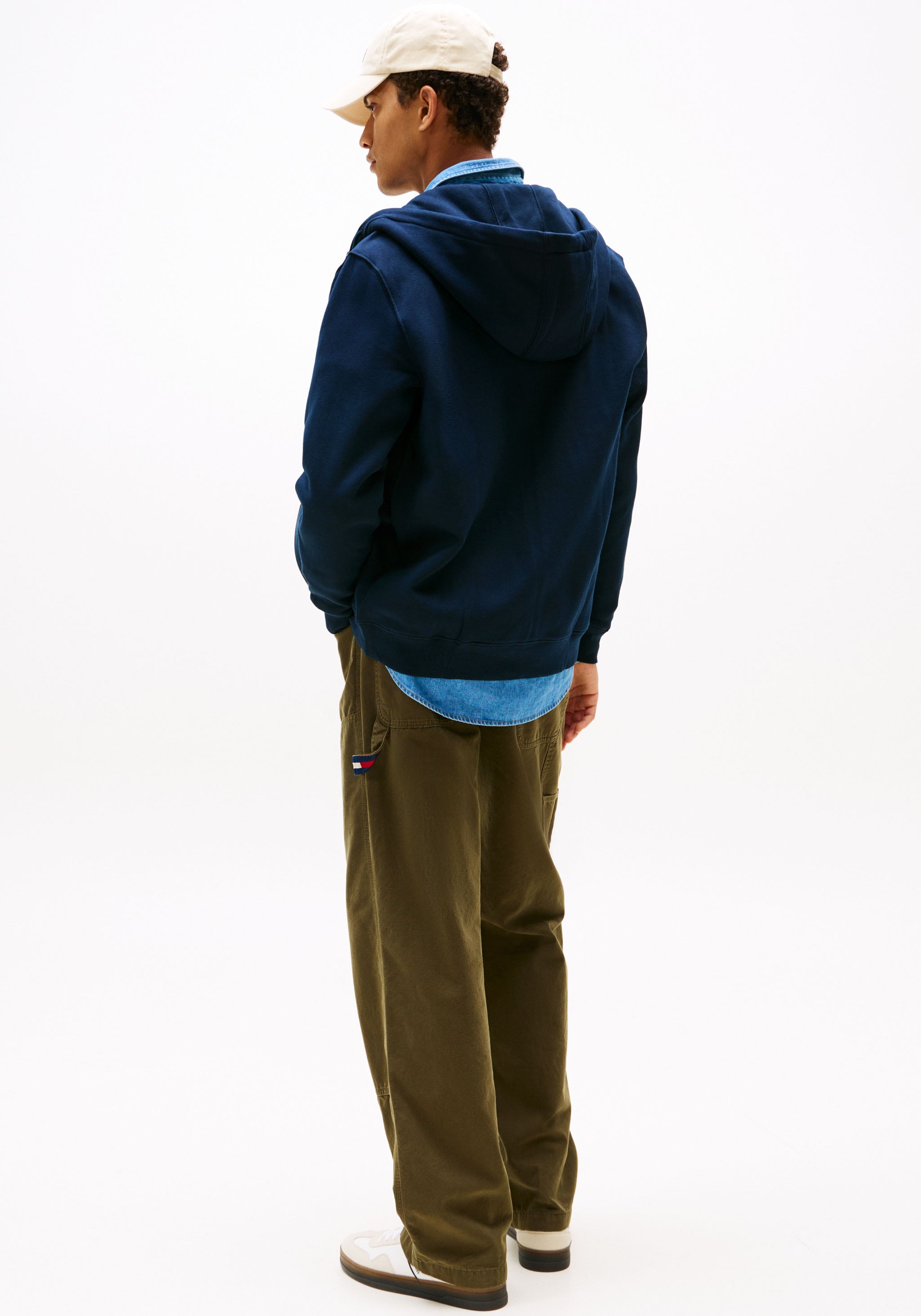 Tommy Jeans Sweatshirt »TJM REG S FLAG ZIP FLEECE THRU«, mit bestickten Markenlogo auf Brusthöhe
