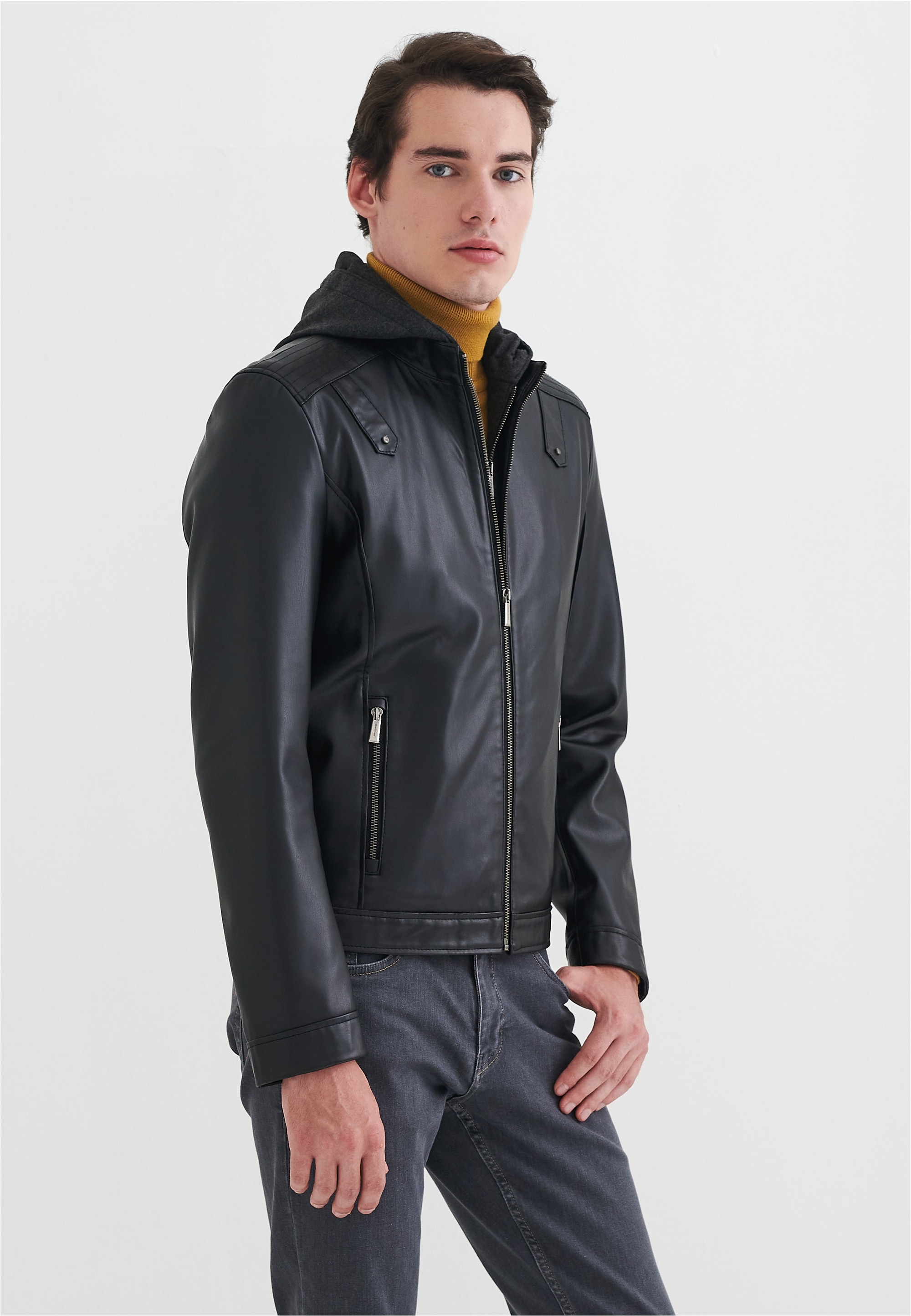 Pierre Cardin Outdoorjacke, aus Kunstleder