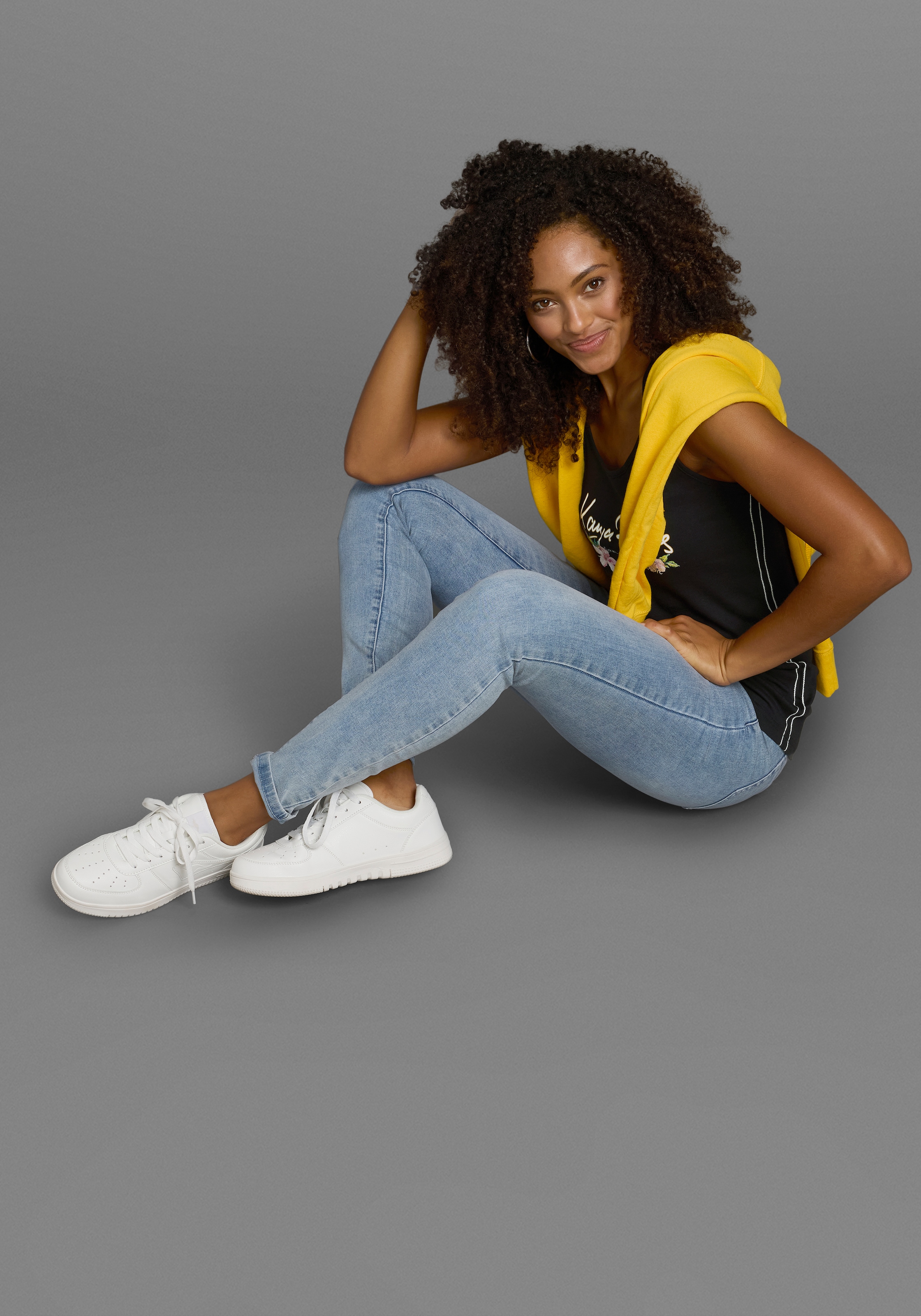 KangaROOS Tanktop, mit femininem Frontdruck