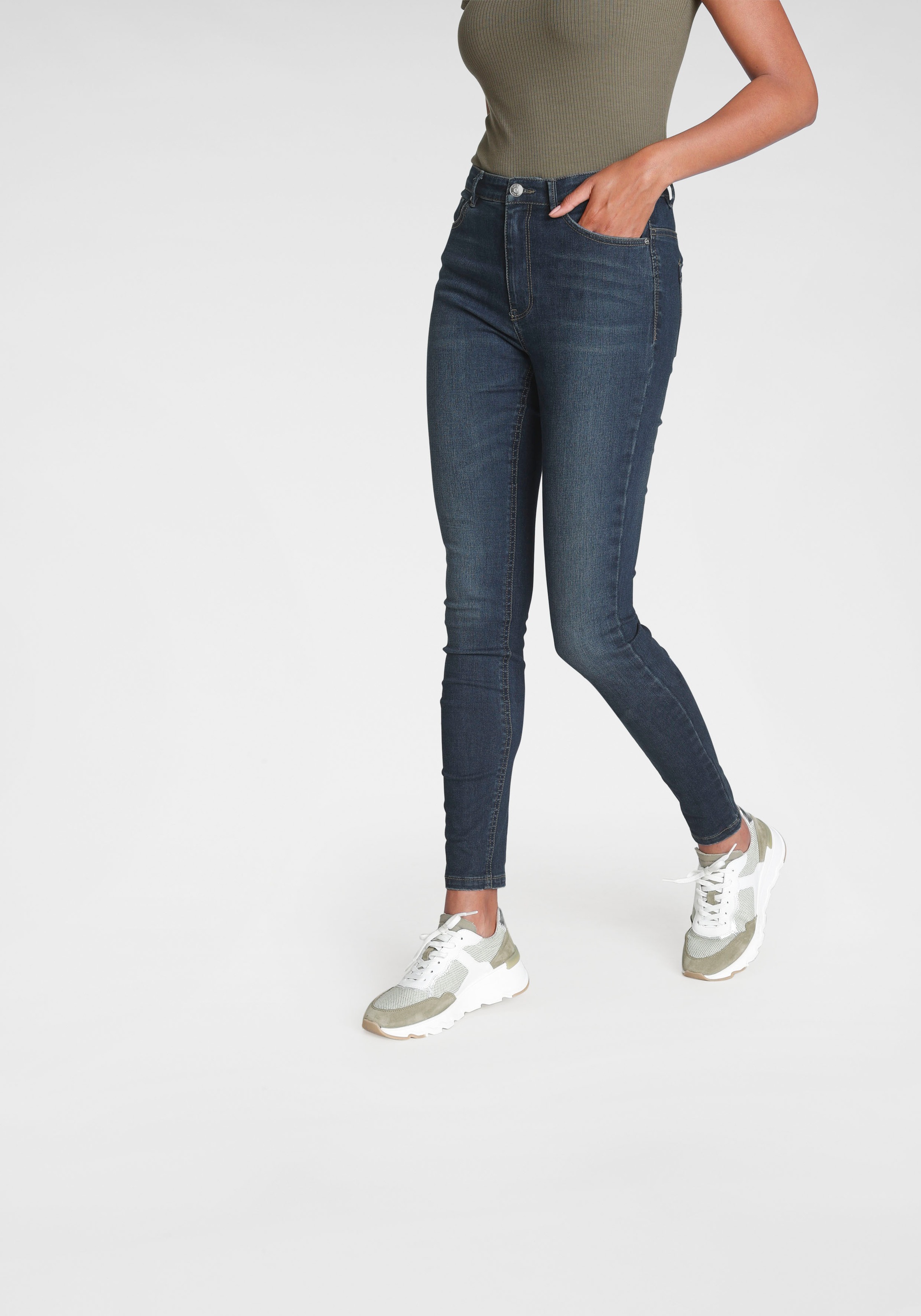 Thumbnail - ONLY Skinny-fit-Jeans "ONLPAOLA – Extra-eng geschnittene Jeans mit figurformender Silhouette" skinny fit, modisch, Denim...