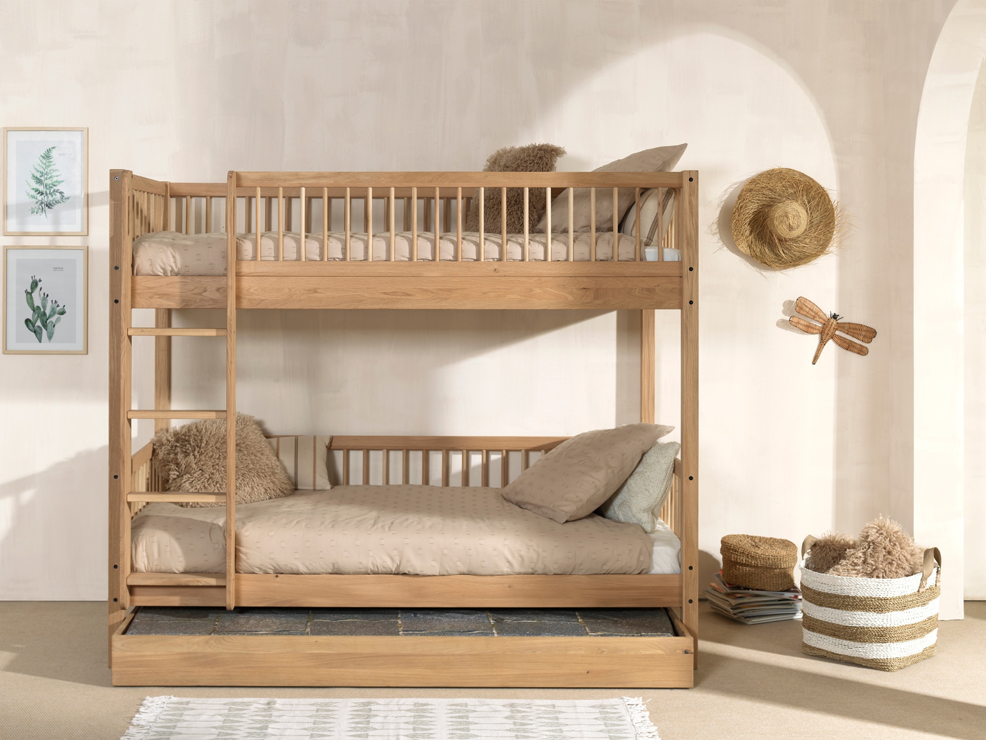 Vipack Etagenbett "Eiche massiv, Made in Europe, langlebige Qualität" B/H/T ca. 208x176x98cm, Schublade+unterer Rausfallschutz optional, 2 Lattenroste, wahlweise mit oder ohne Bettschublade und Absturzschutz