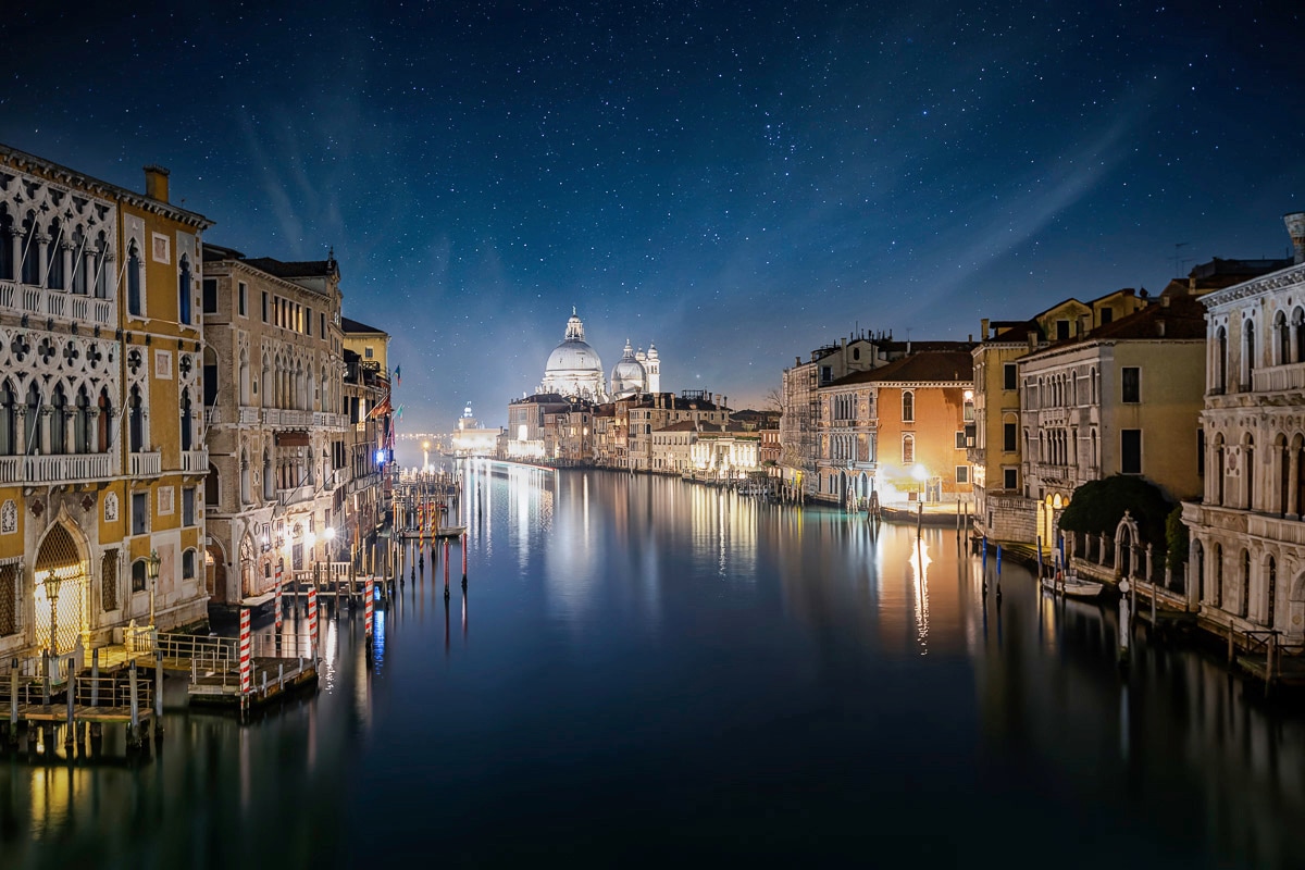 Papermoon Fototapete "Venedig bei Nacht"