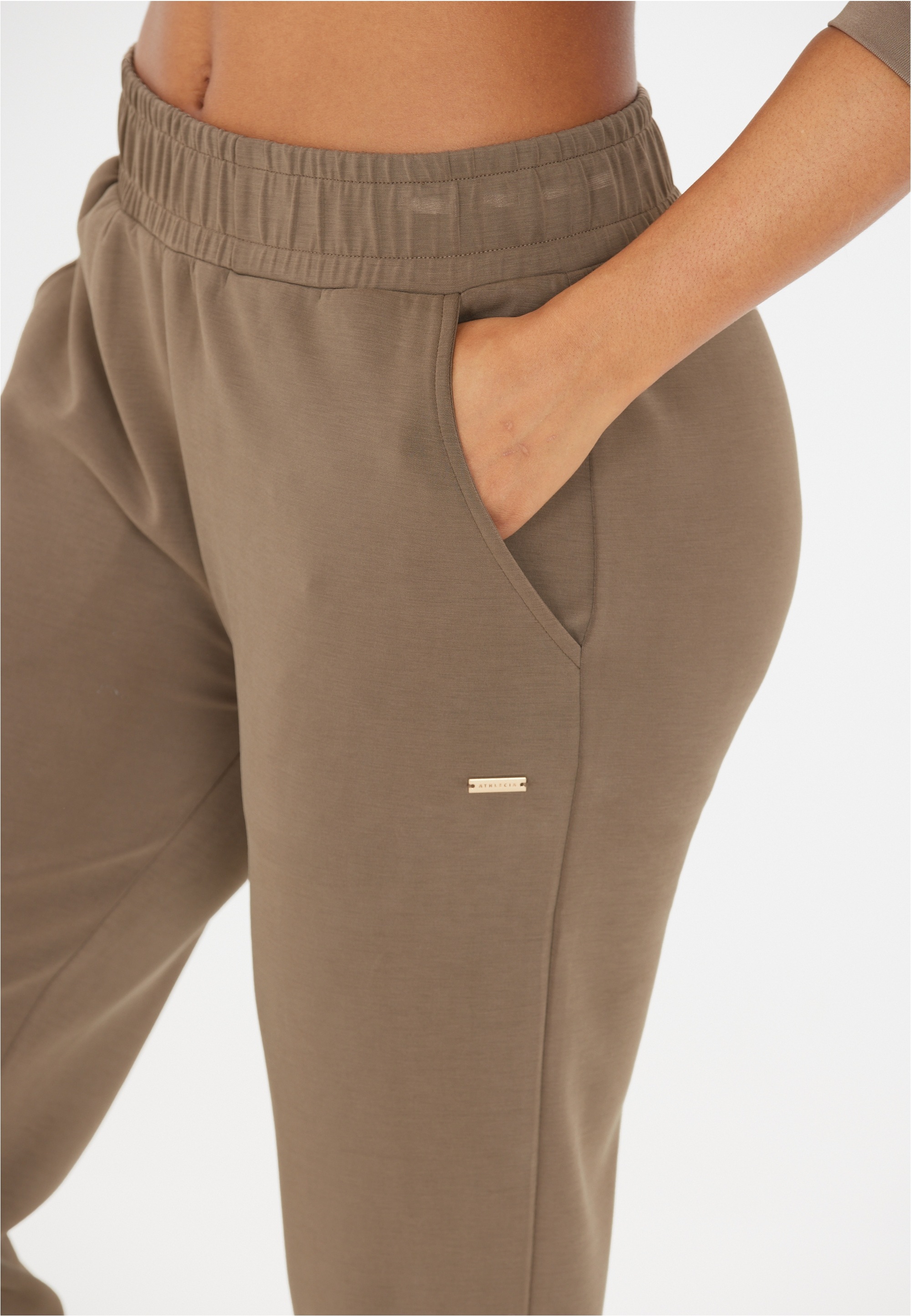 ATHLECIA Sweathose »Jillnana«, mit recyceltem Polyester
