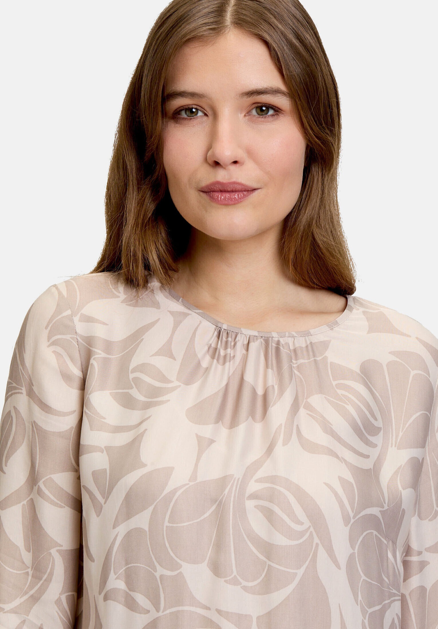 Betty Barclay Sommerkleid »Damen mit Rundhalsausschnitt« Ohne Tasche Form