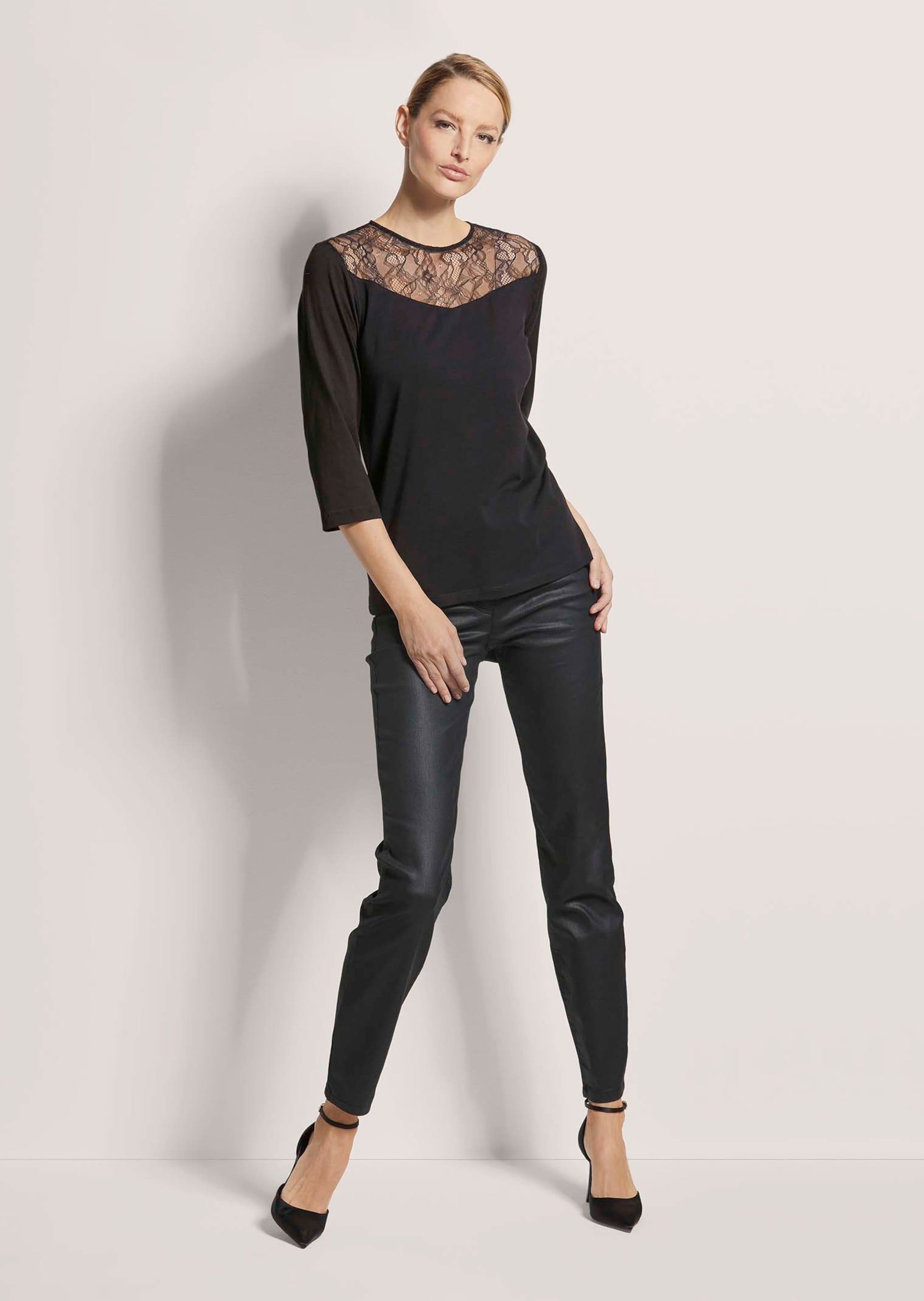 MADELEINE Kurzarmshirt »Shirt Rundhals-Shirt mit Spitze, Baumwollmix«