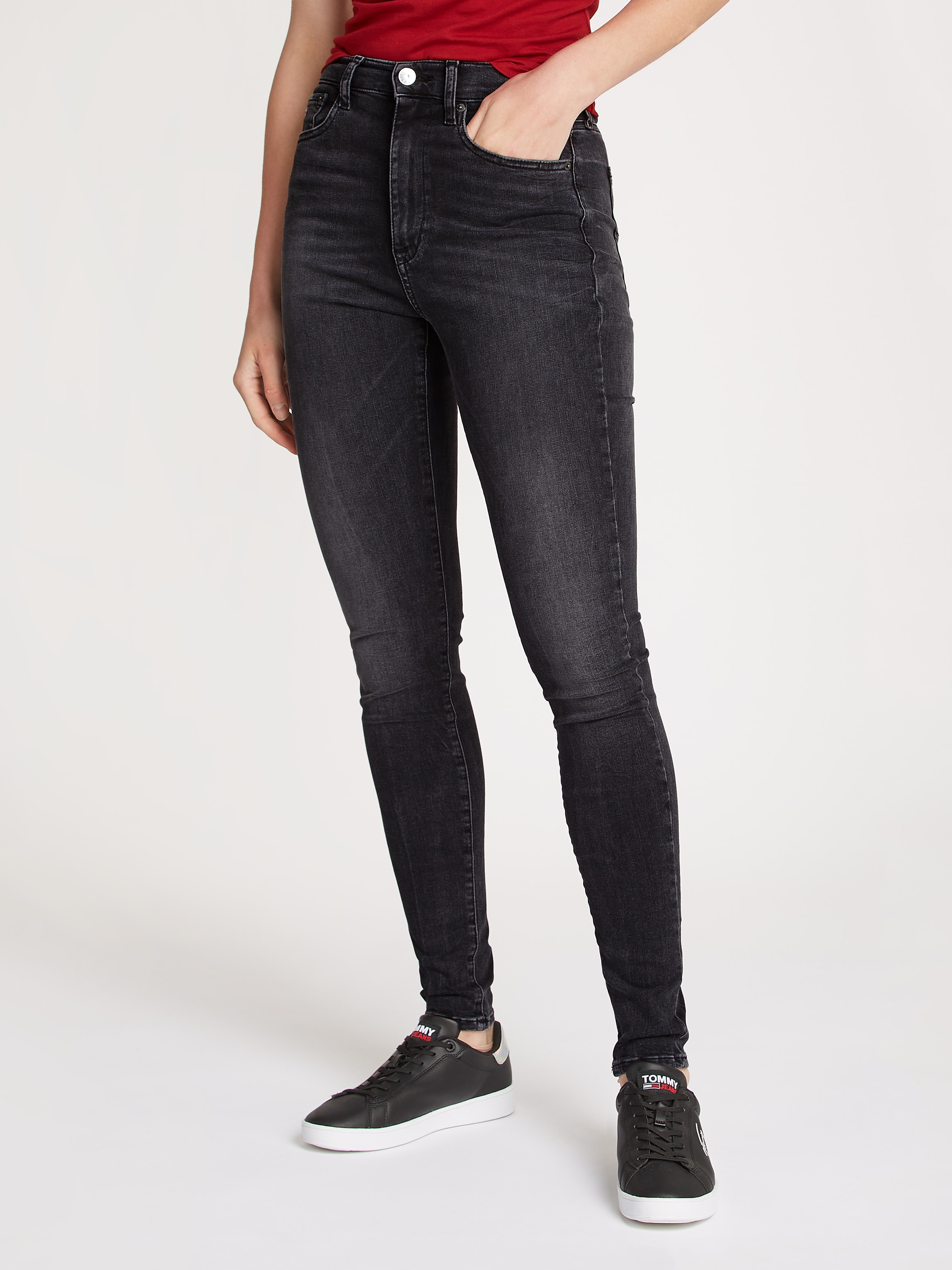 Skinny-fit-Jeans »SYLVIA HGH SKN DH1282«, mit Logo-Badge