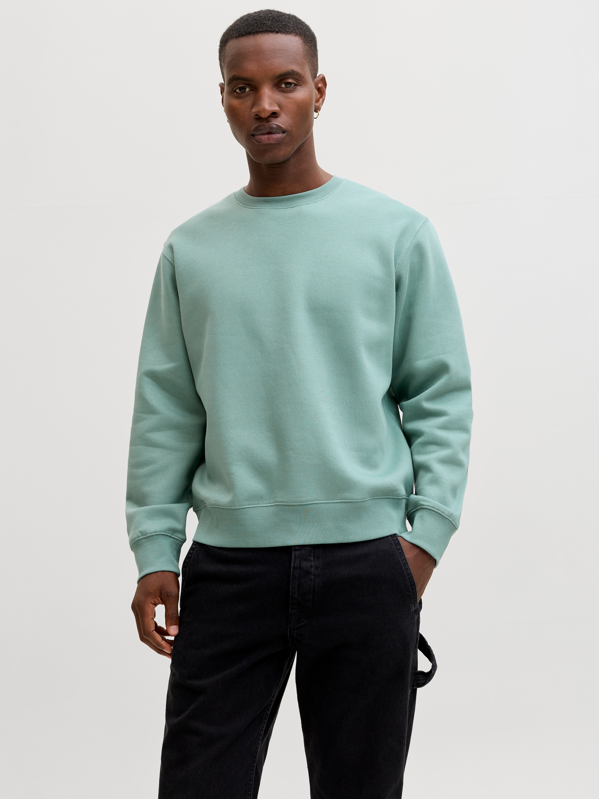 Jack & Jones 1100000002199 "JJESTAR BASIC SWEAT CREW NECK NOOS", Baumwollmischung, locker geschnitten