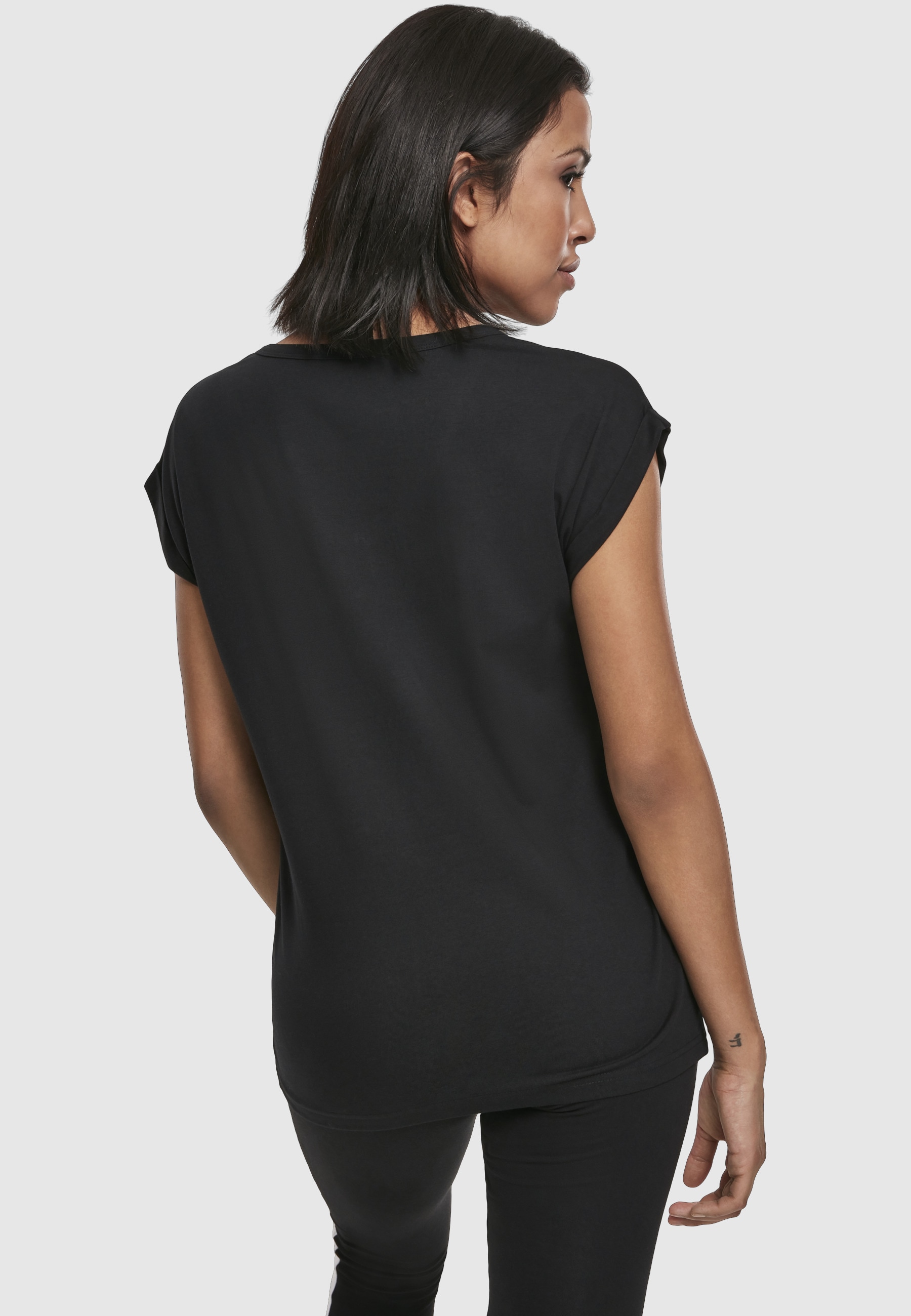 URBAN CLASSICS Kurzarmshirt »Urban Classics Damen Ladies Round V-Neck Extended Shoulder Tee« 1 Stk.