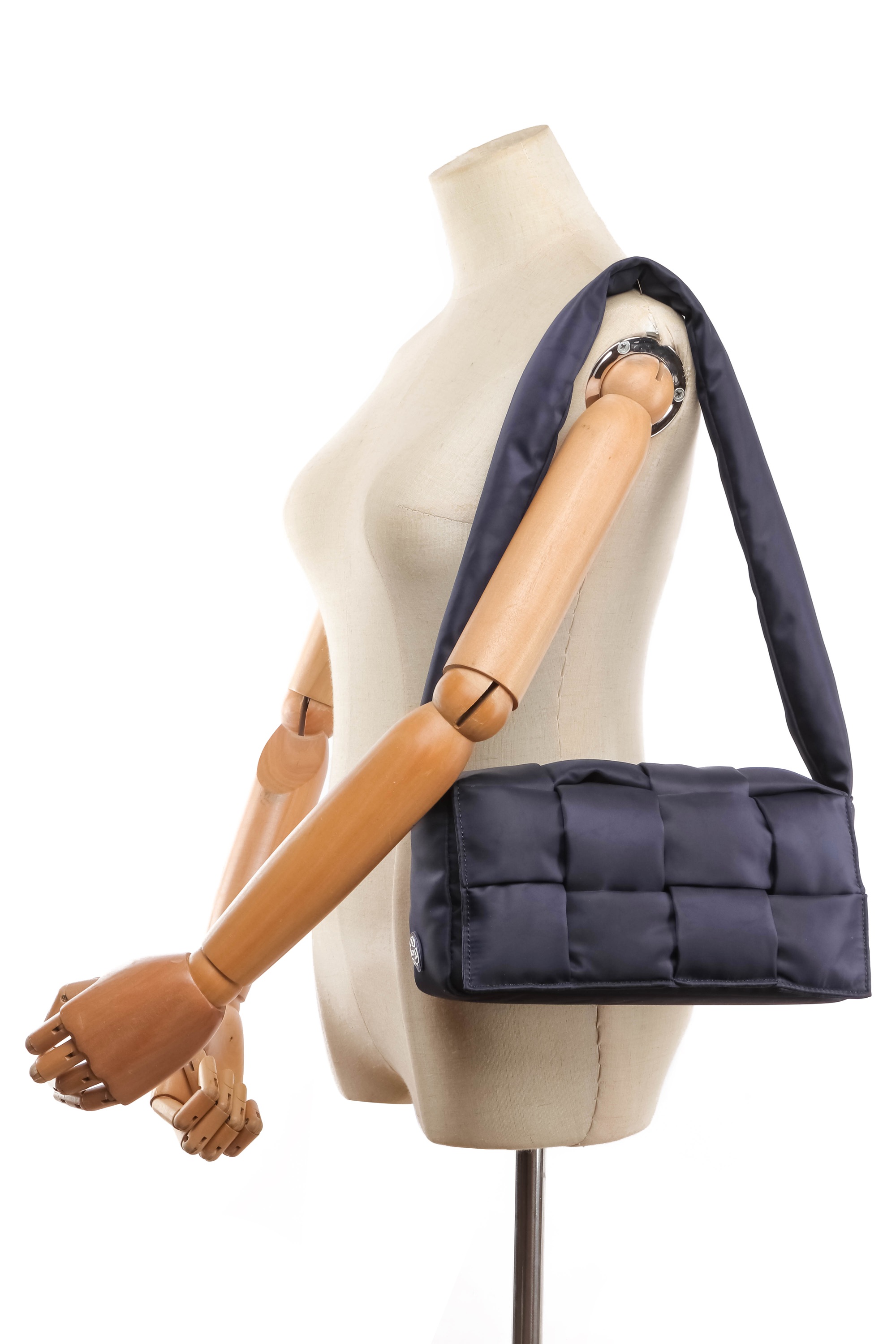 COLLEZIONE ALESSANDRO Schultertasche »Recycle«, aus Recycling Nylon