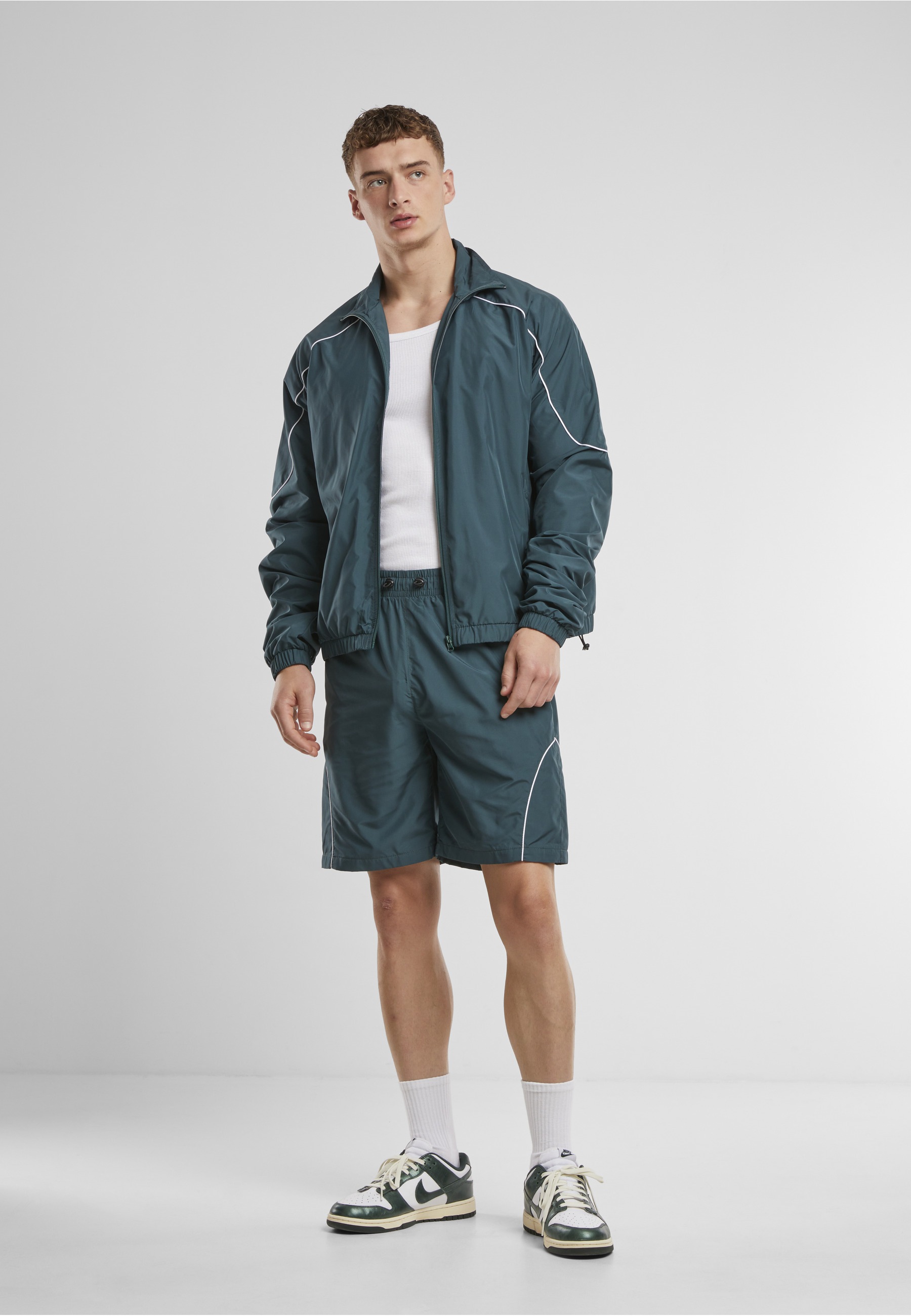 URBAN CLASSICS Shorts »Urban Classics Piped Panel Trackshorts«