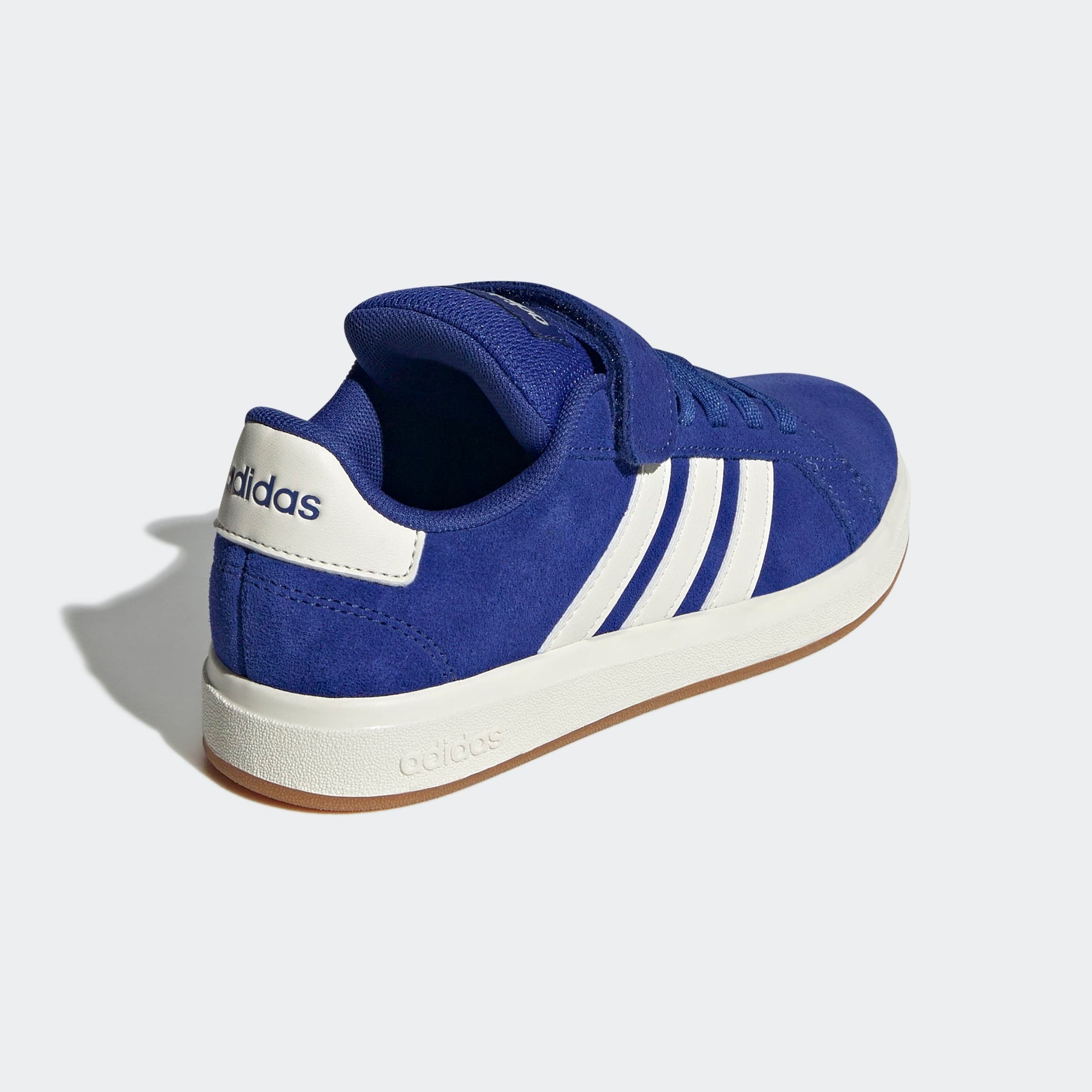 adidas Sportswear Sneaker »GRAND COURT 00S KIDS«, Design auf den Spuren des adidas Superstar