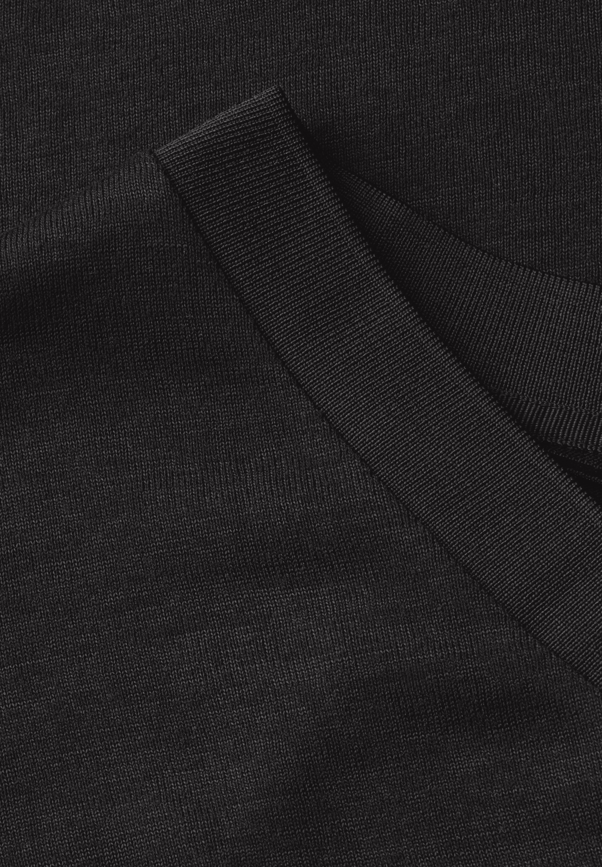 STREET ONE T-Shirt, mit Seitlichen Einschlitzen am Saum