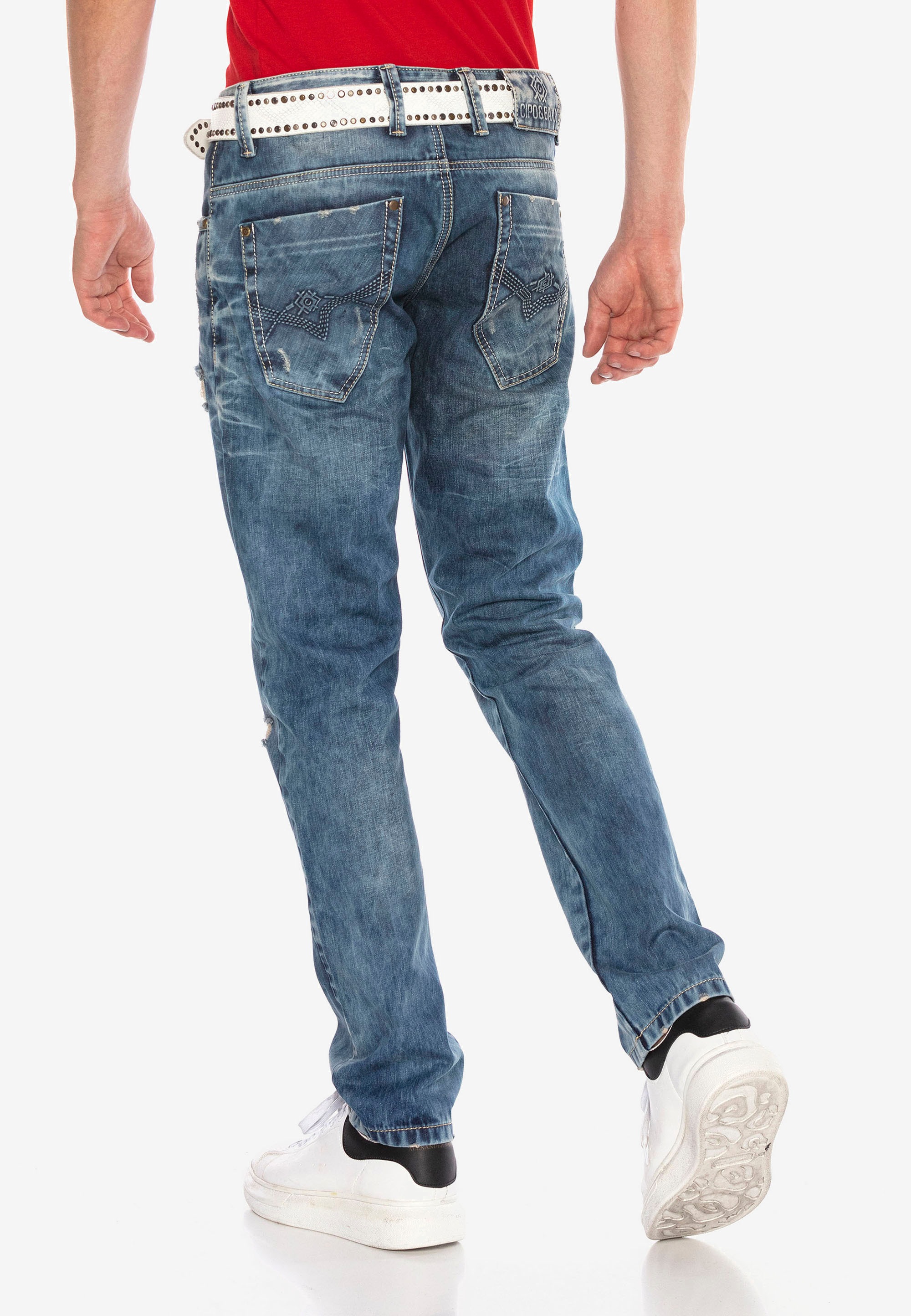 Cipo & Baxx Straight-Jeans, im modischen Destroyed-Look