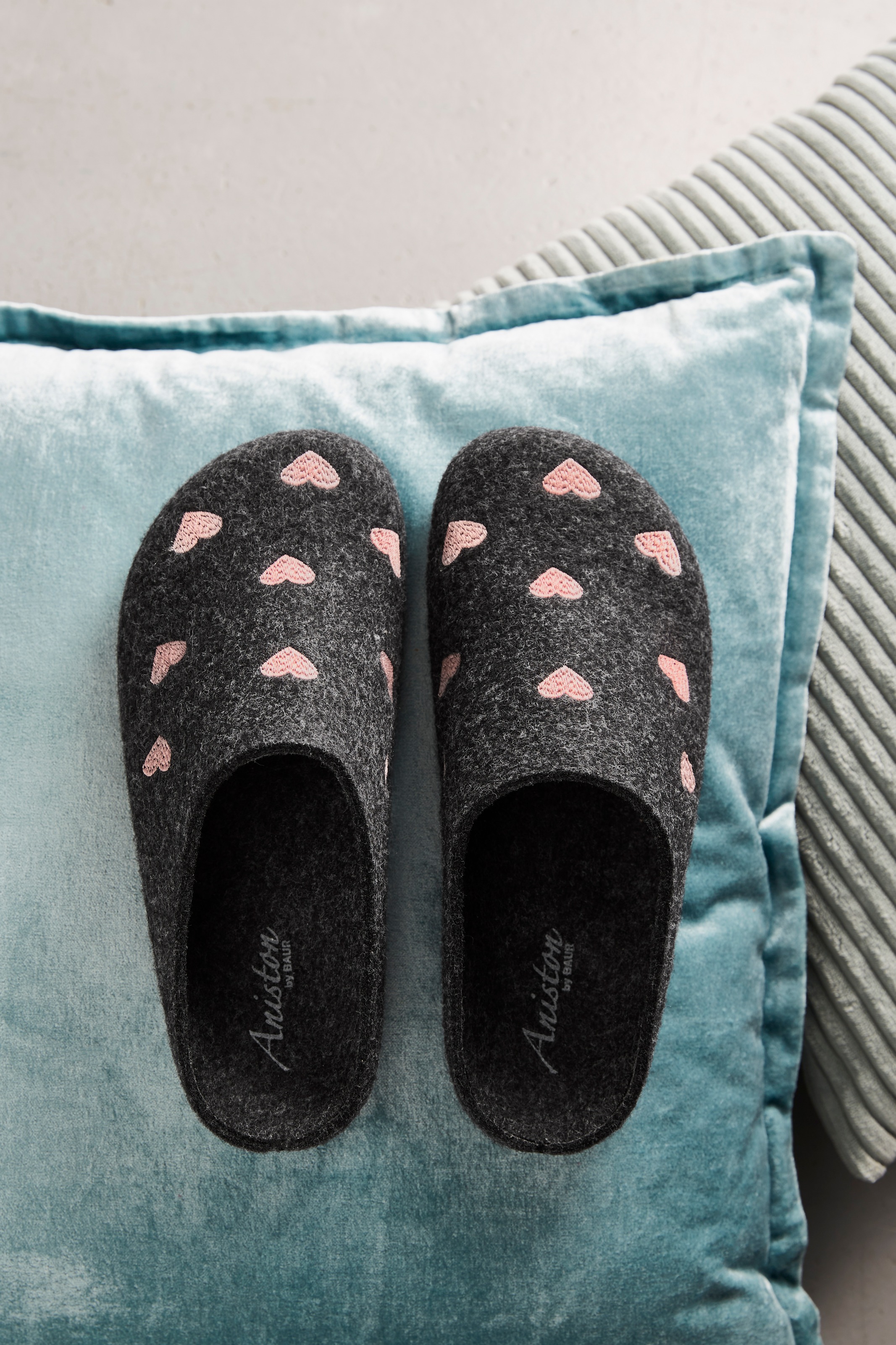 Aniston SHOES Clog Hausschuh, Homeslipper mit günstig online kaufen