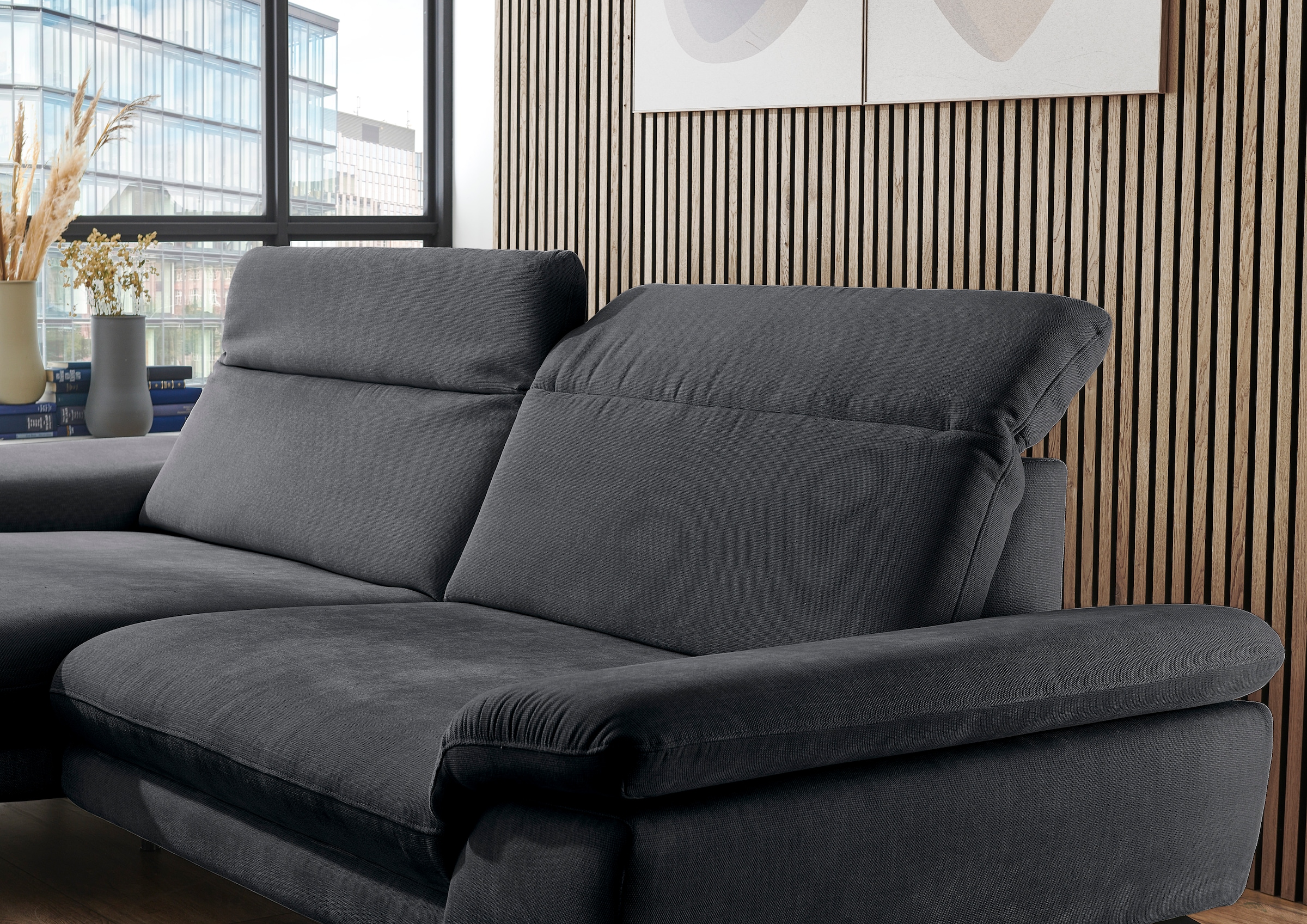 Die PlanBar Ecksofa »MP-IN22025 L-Form«, mit Kopfteilverstellung, wahlweise mit motorischem Canape