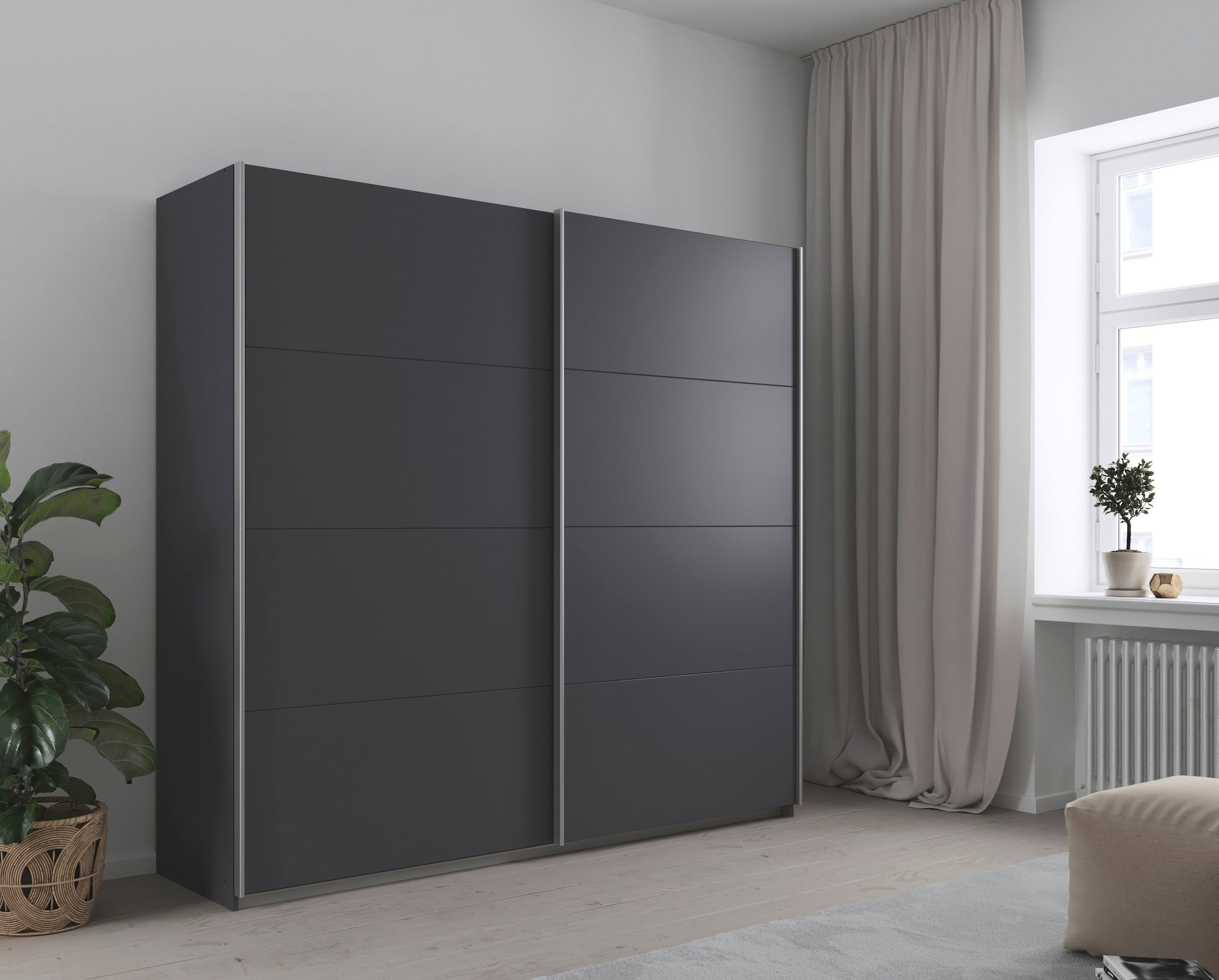 INOSIGN BY RAUCH Schwebetürenschrank »Kleiderschrank Schrank Garderobe Schlafzimmerschrank THANOS«, (in 3 verschiedenen Ausstattungen BASIC/CLASSIC/PREMIUM), Optional mit Spiegel, Metall-Griffleisten alufarben MADE IN GERMANY