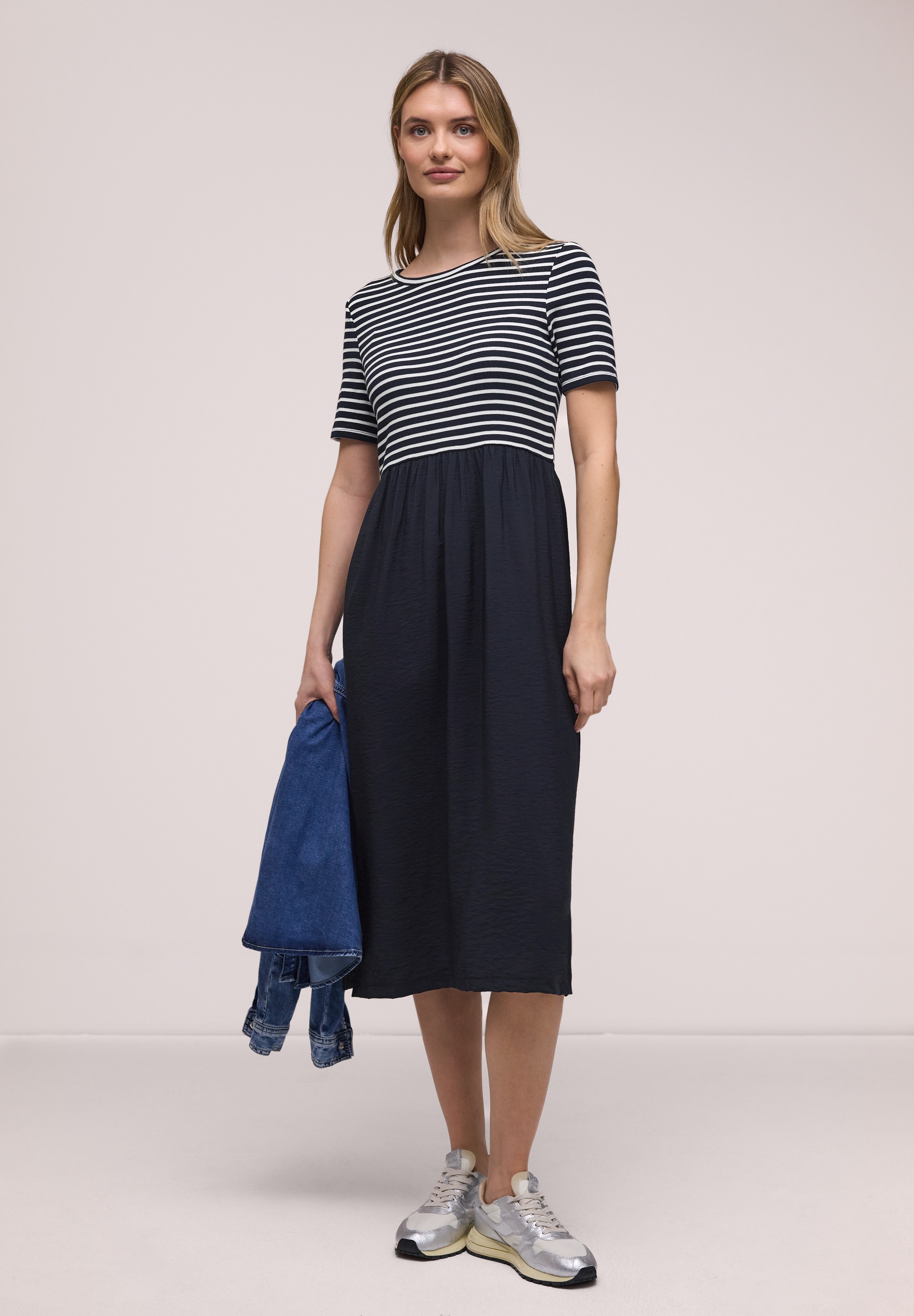 STREET ONE Midikleid Ohne Taschen mit Rundhalsausschnitt günstig online kaufen