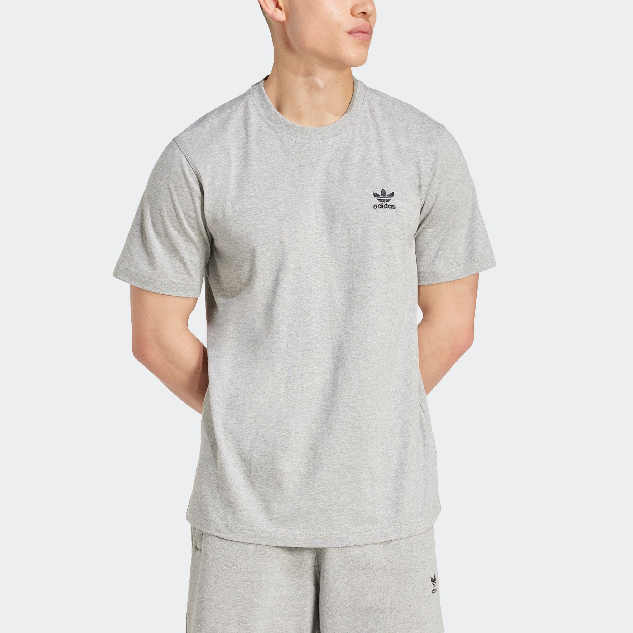 adidas Originals "ESS TEE" sportlicher Stil, regulärer Schnitt, aus Baumwol günstig online kaufen