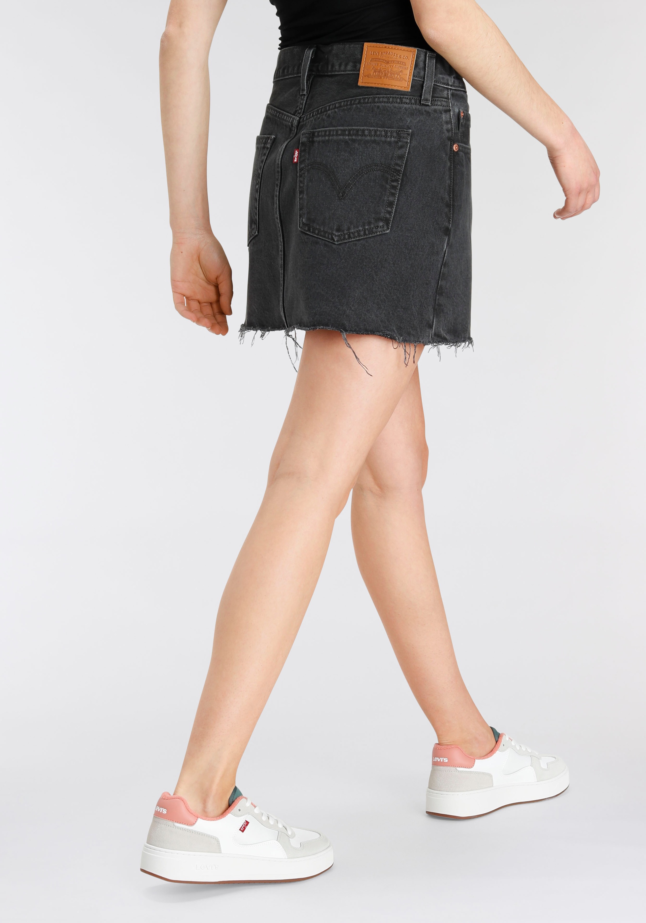 Levis Jeansrock "ICON SKIRT", mit Used-Effekten und ausgefransten Kanten günstig online kaufen