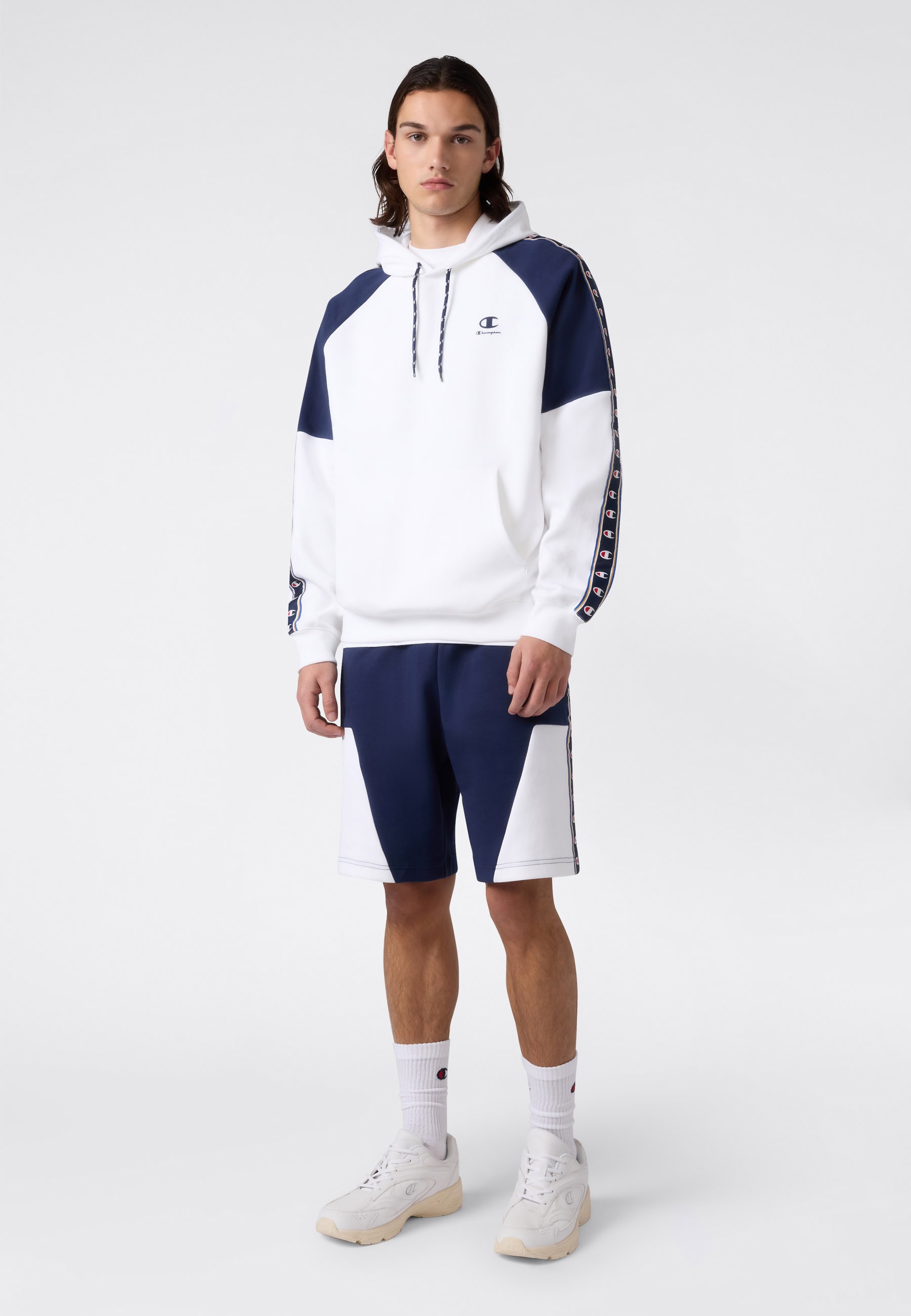 Champion Kapuzensweatshirt "Sports-inspired Interlock Hoodie with Tape detailing", mit Kordelverschluss, Langarm-Design, aus Baumwolle und Polyester