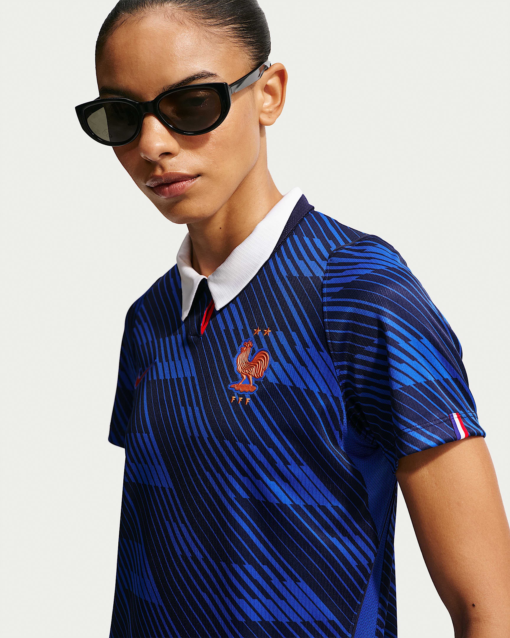 Nike Fußballtrikot »Frankreich 2026 Heim Replika-Fußballtrikot (Damen)« mit Dri-FIT-Technologie, atmungsaktiv, leichtes Material