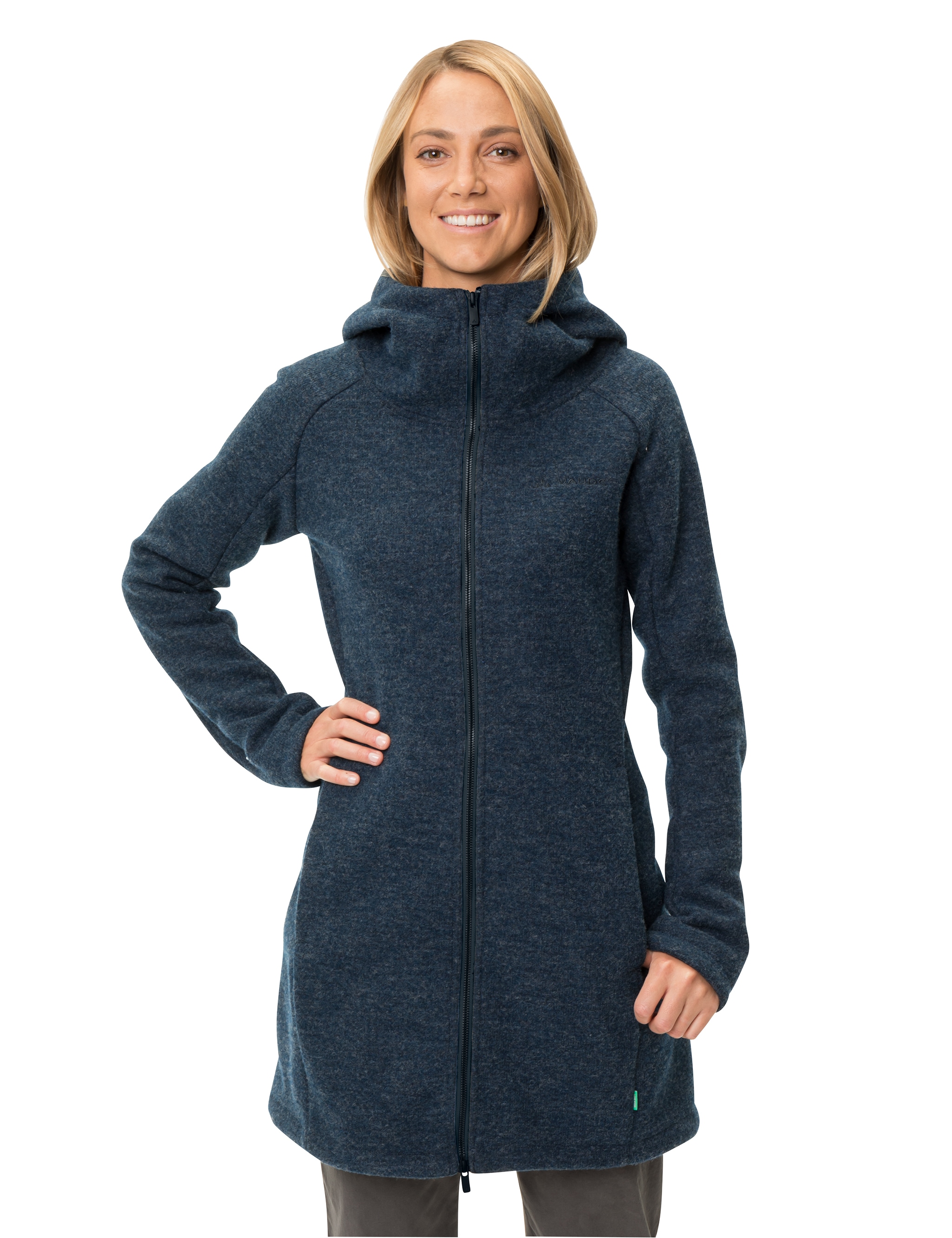 VAUDE Strickfleecejacke "WOMENS TINSHAN COAT III" mit Kapuze für den modernen Alltag und Wandern, mit Kapuze, hoher Stehkragen