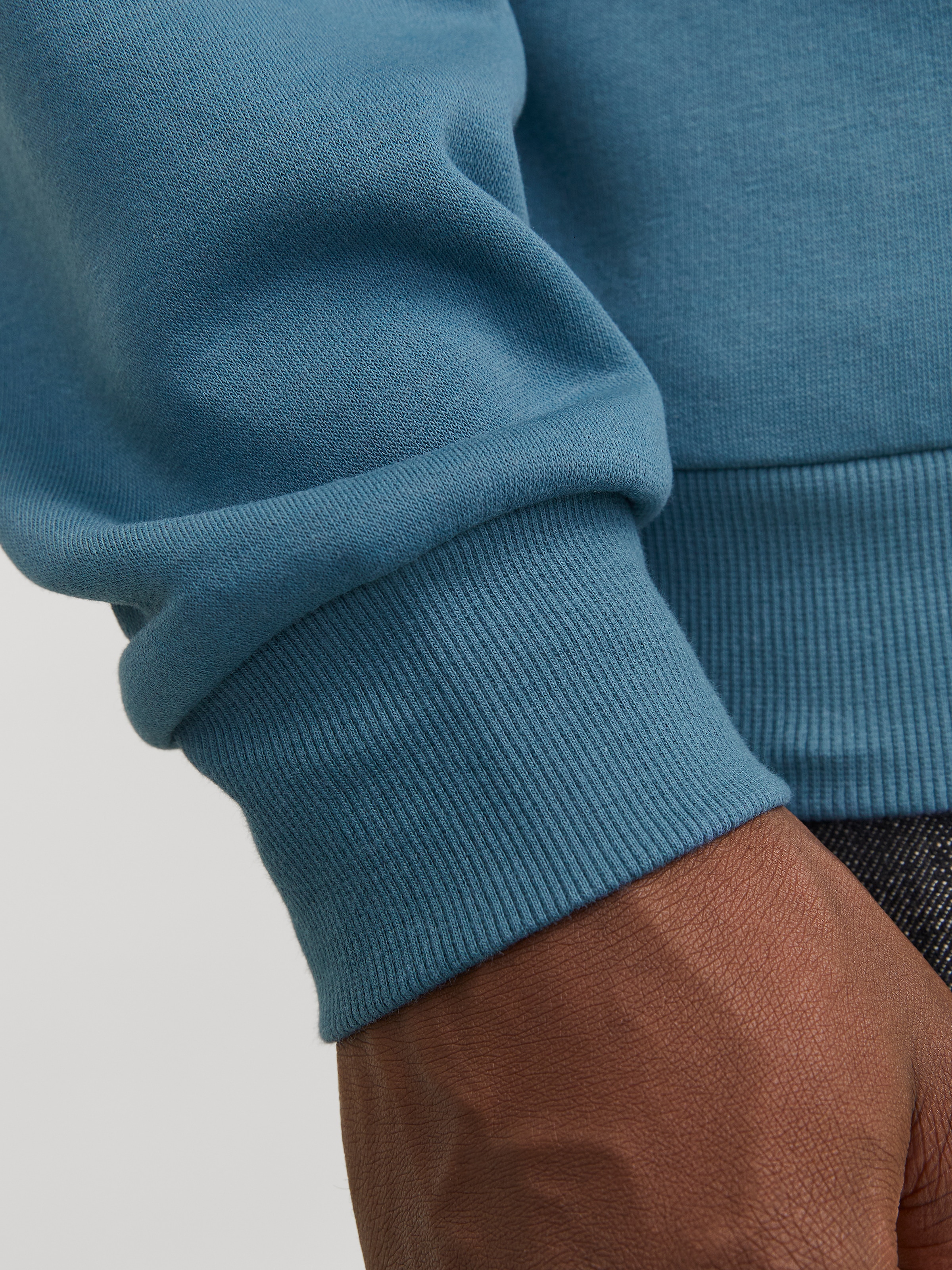 Jack & Jones Sweatshirt »JJEBRADLEY mit Rippbündchen für Alltag und Freizeit«, mit Rippbündchen