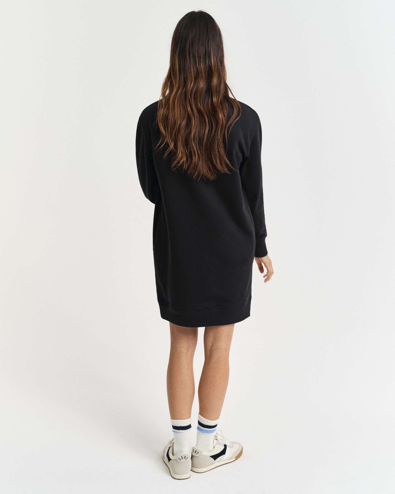 Gant Sweatkleid "SHIELD C-NECK SWEAT DRESS" Shield Sweatkleid mit Rundhalsa günstig online kaufen